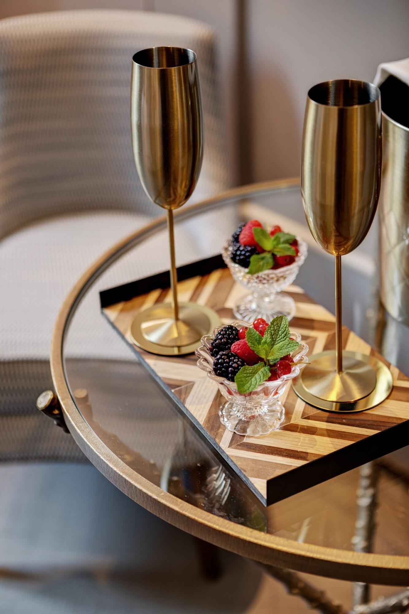 Family Room Superior