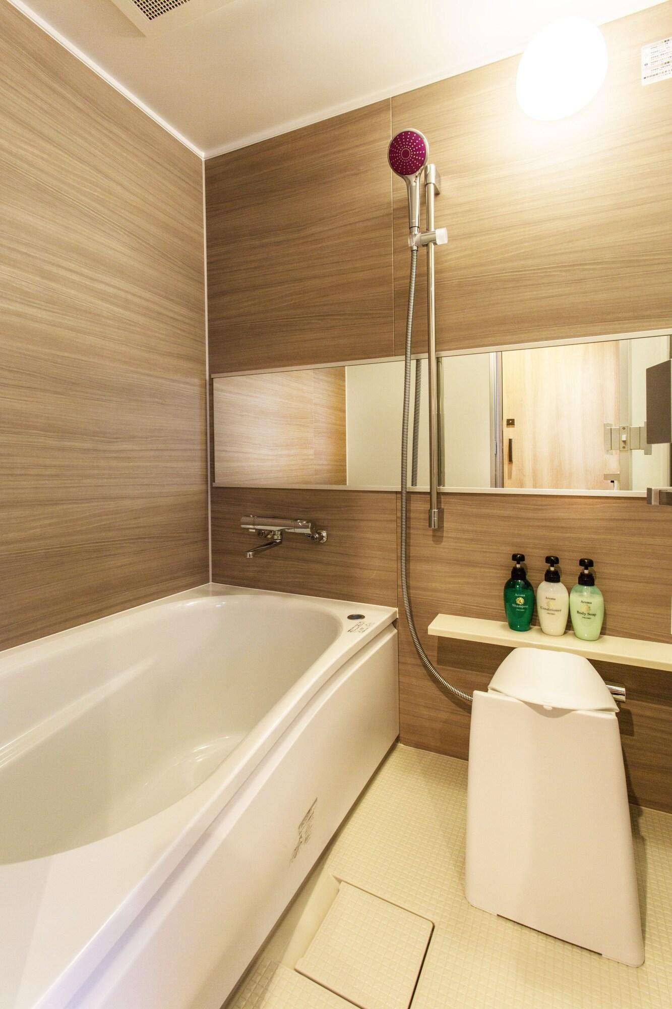 Room Connecting Room