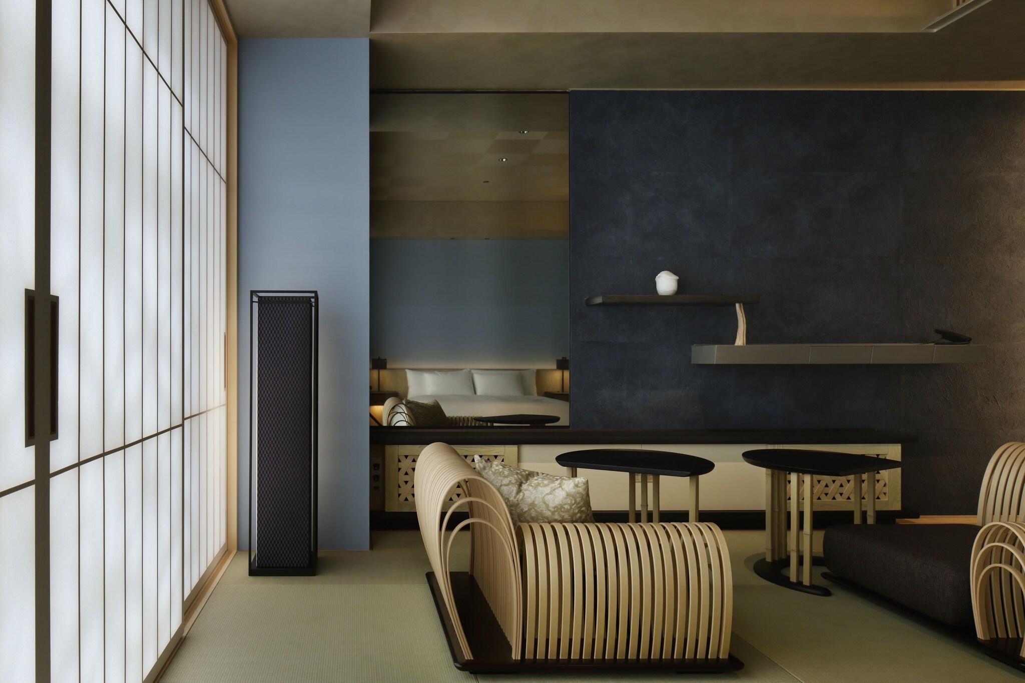 Double Deluxe King Bed