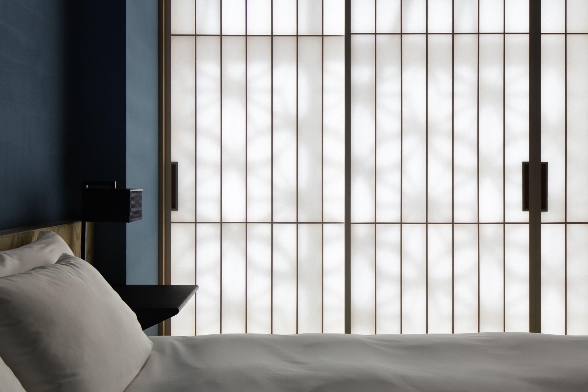 Double Deluxe King Bed