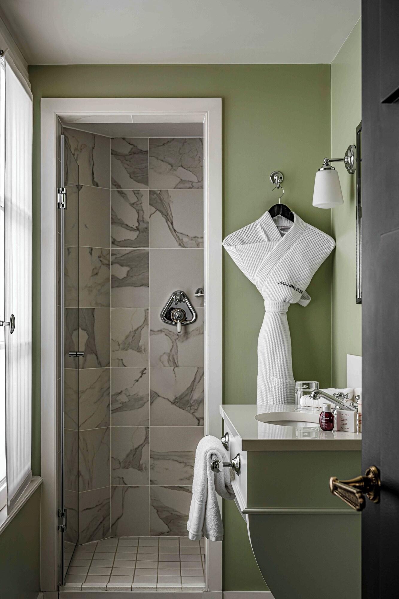 Double Classic Double Bed