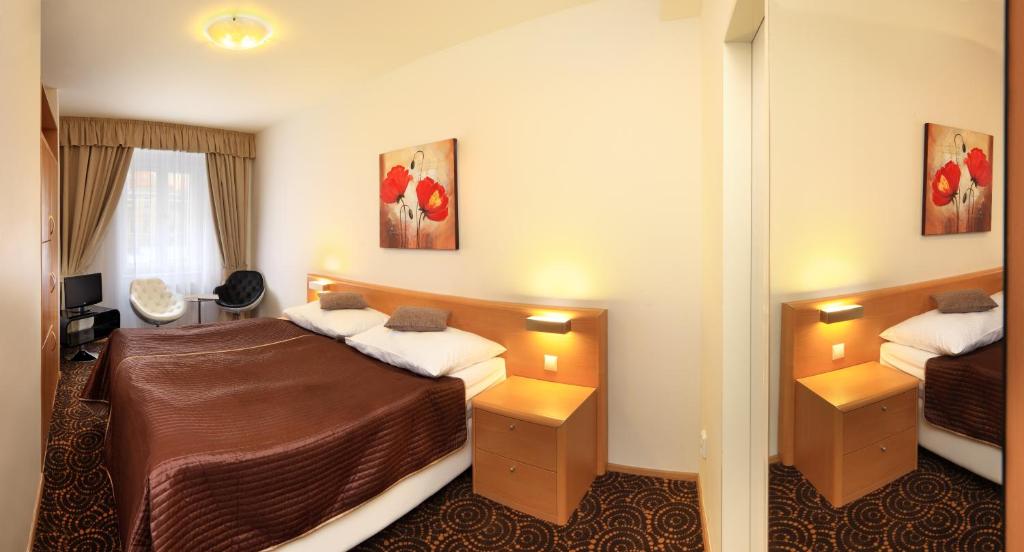 Double or Twin Economy