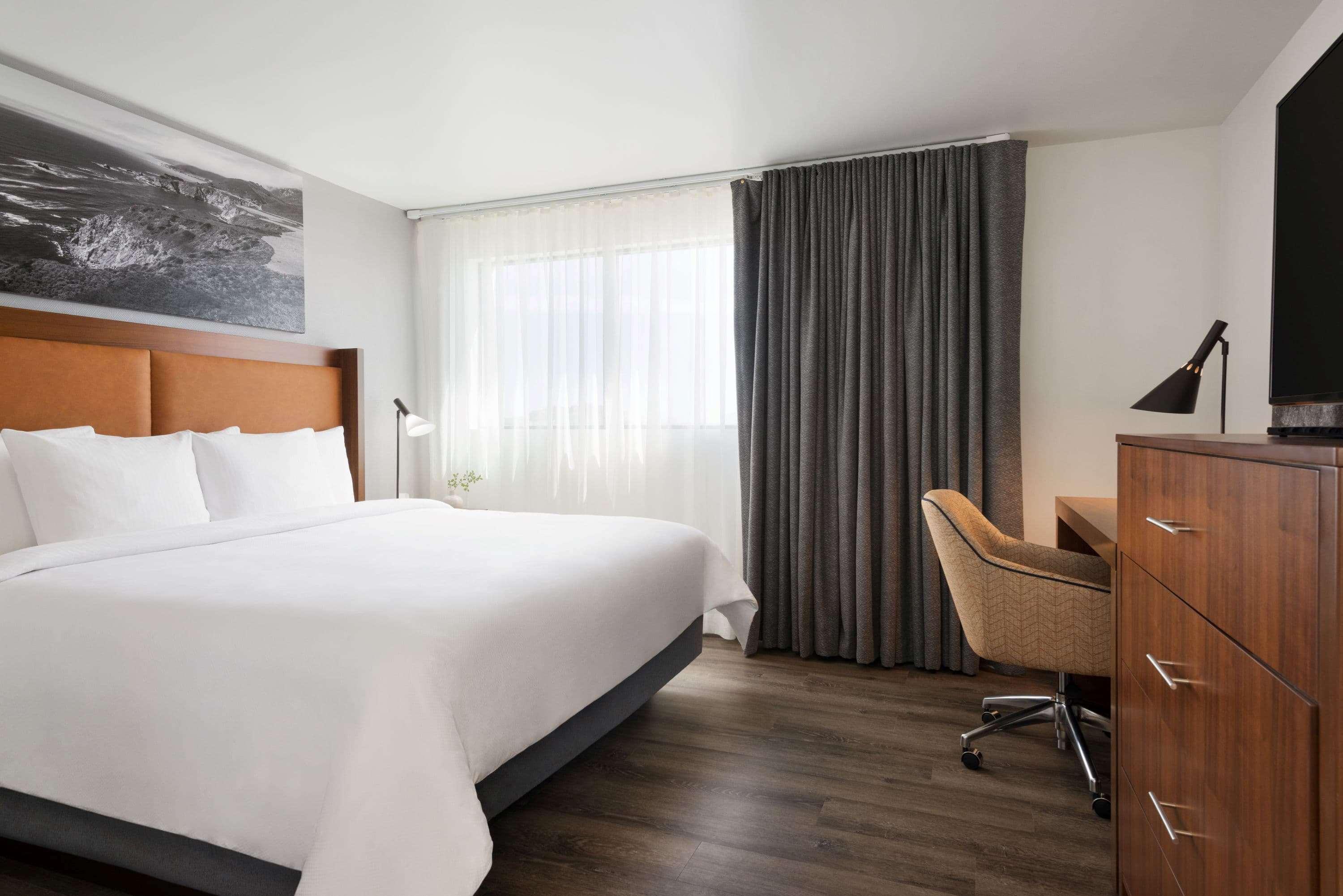 Suite Deluxe King Bed