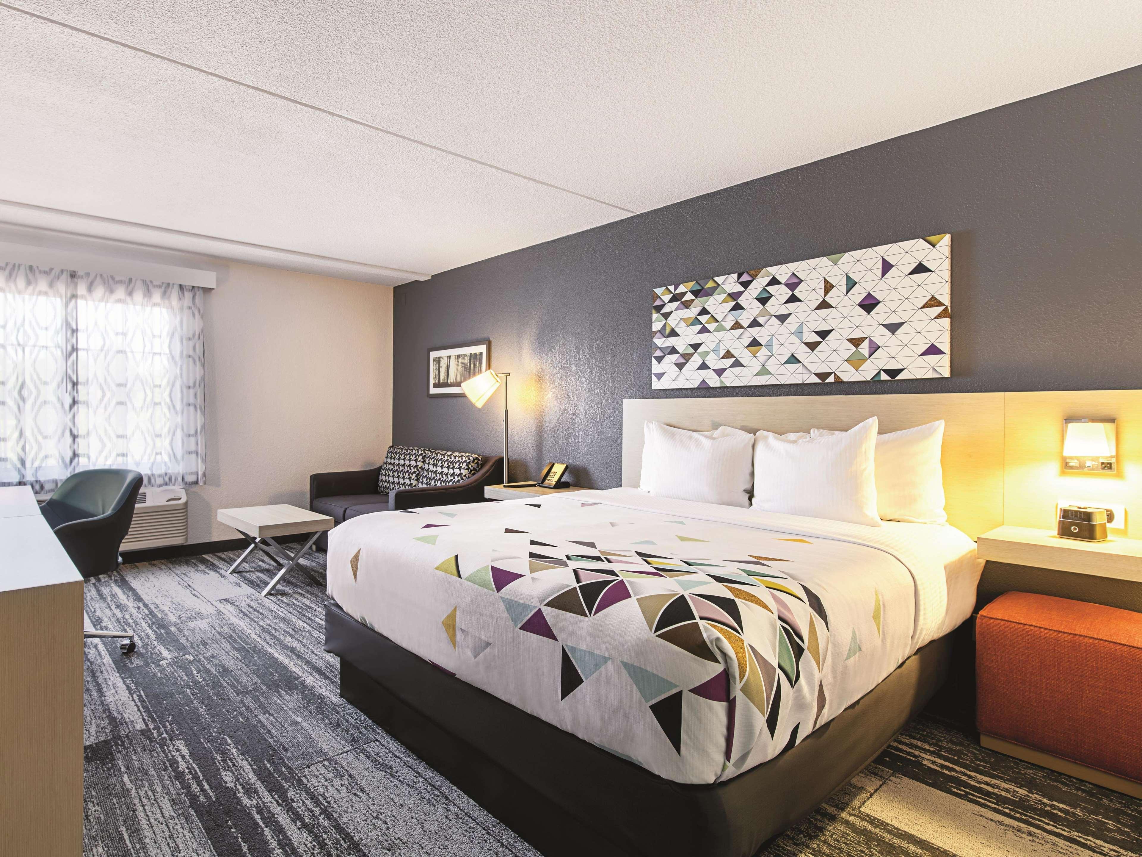 Double King Bed Non Smoking