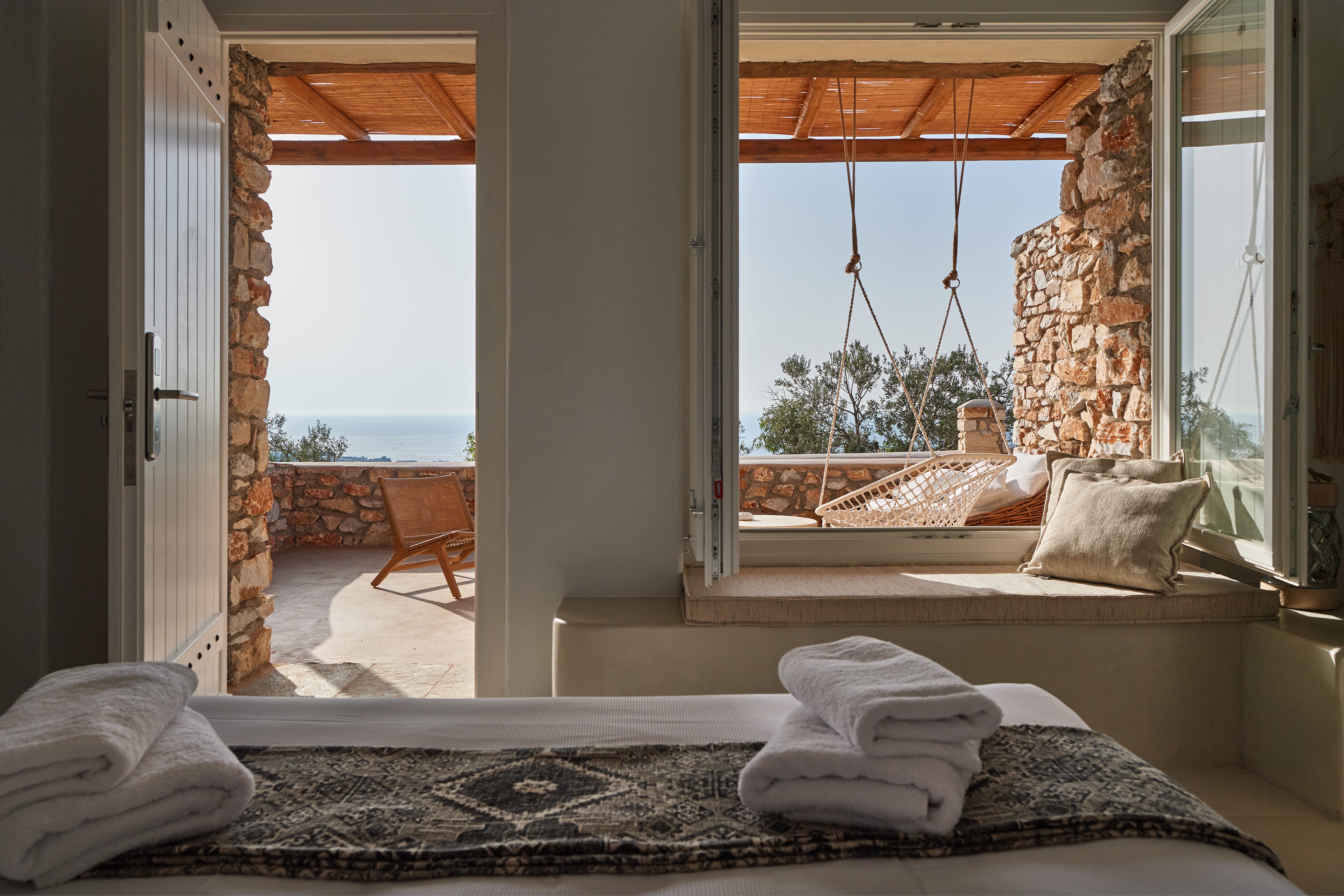 Cave Deluxe Sea View