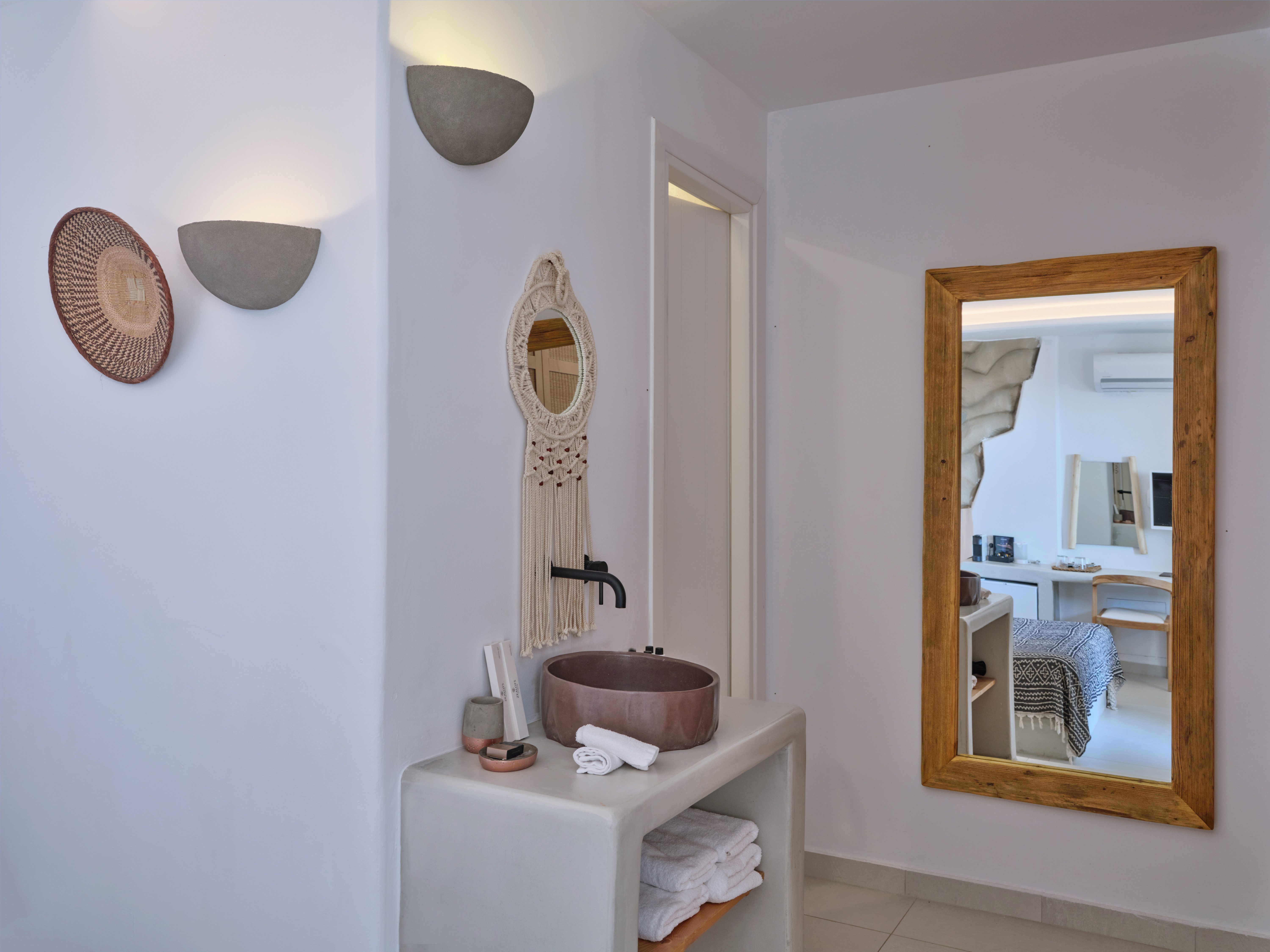 Cave Deluxe Sea View