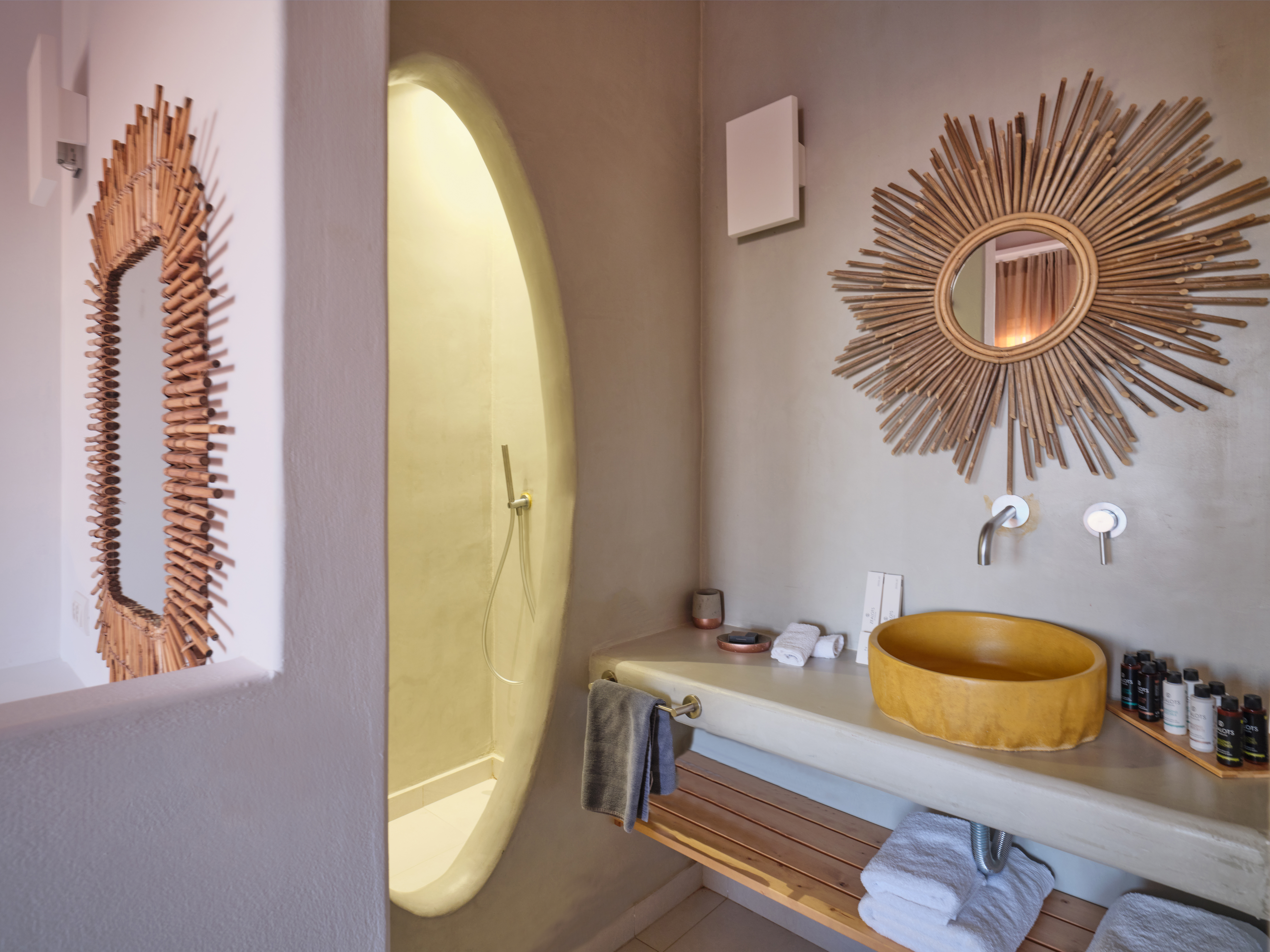 Double Deluxe Side Sea View