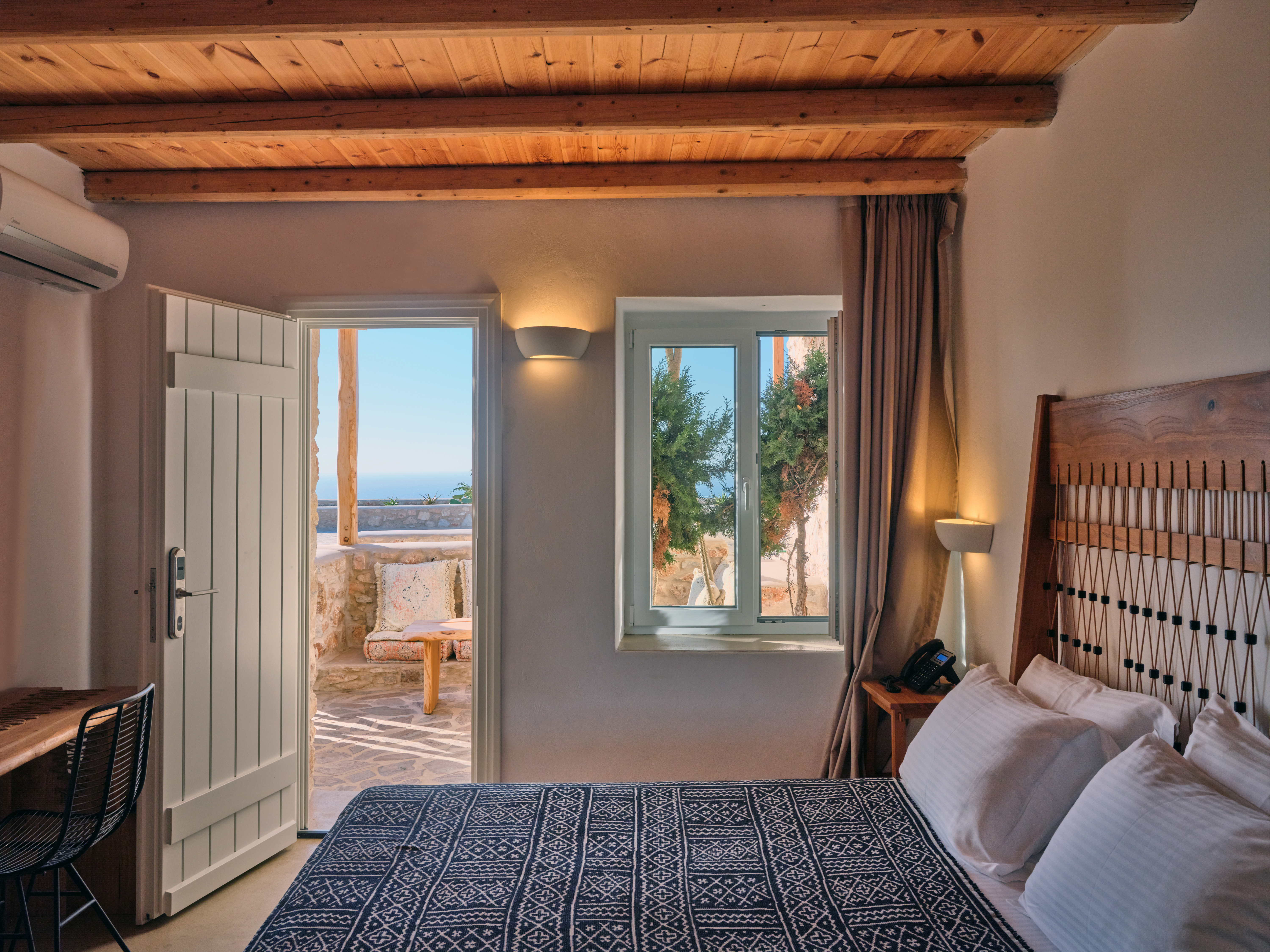 Double Deluxe Side Sea View