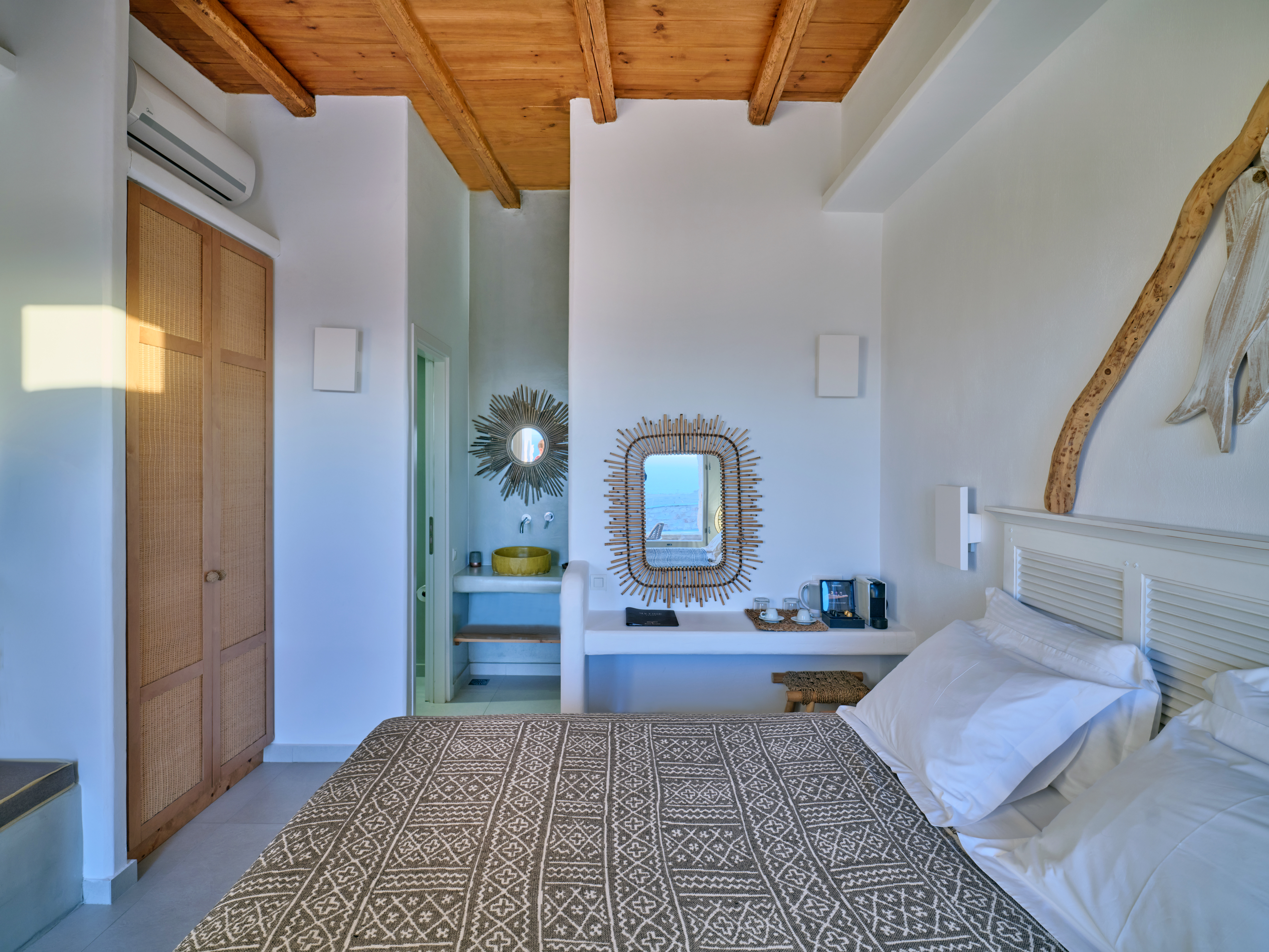 Double Deluxe Side Sea View