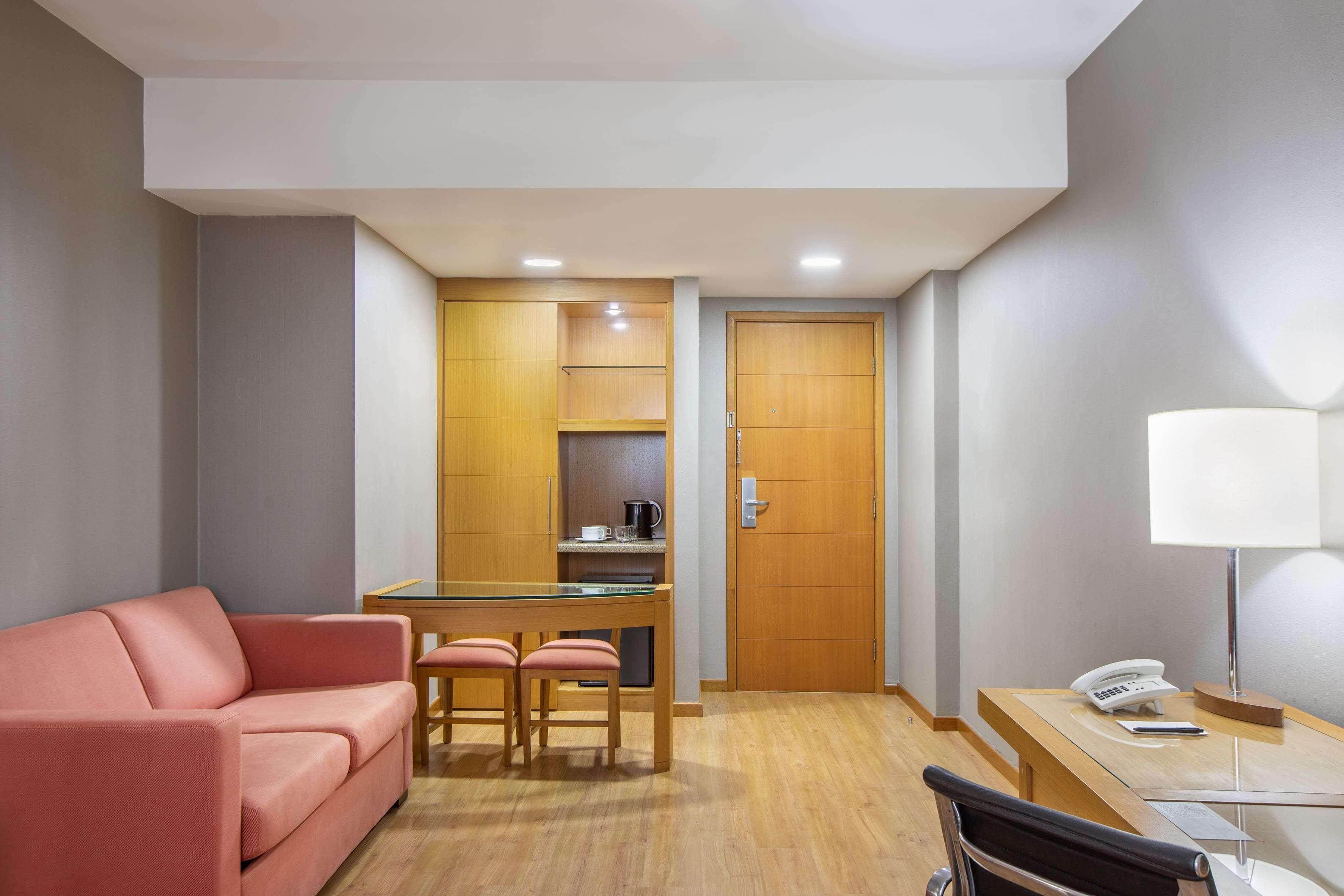 Double Queen Size Bed