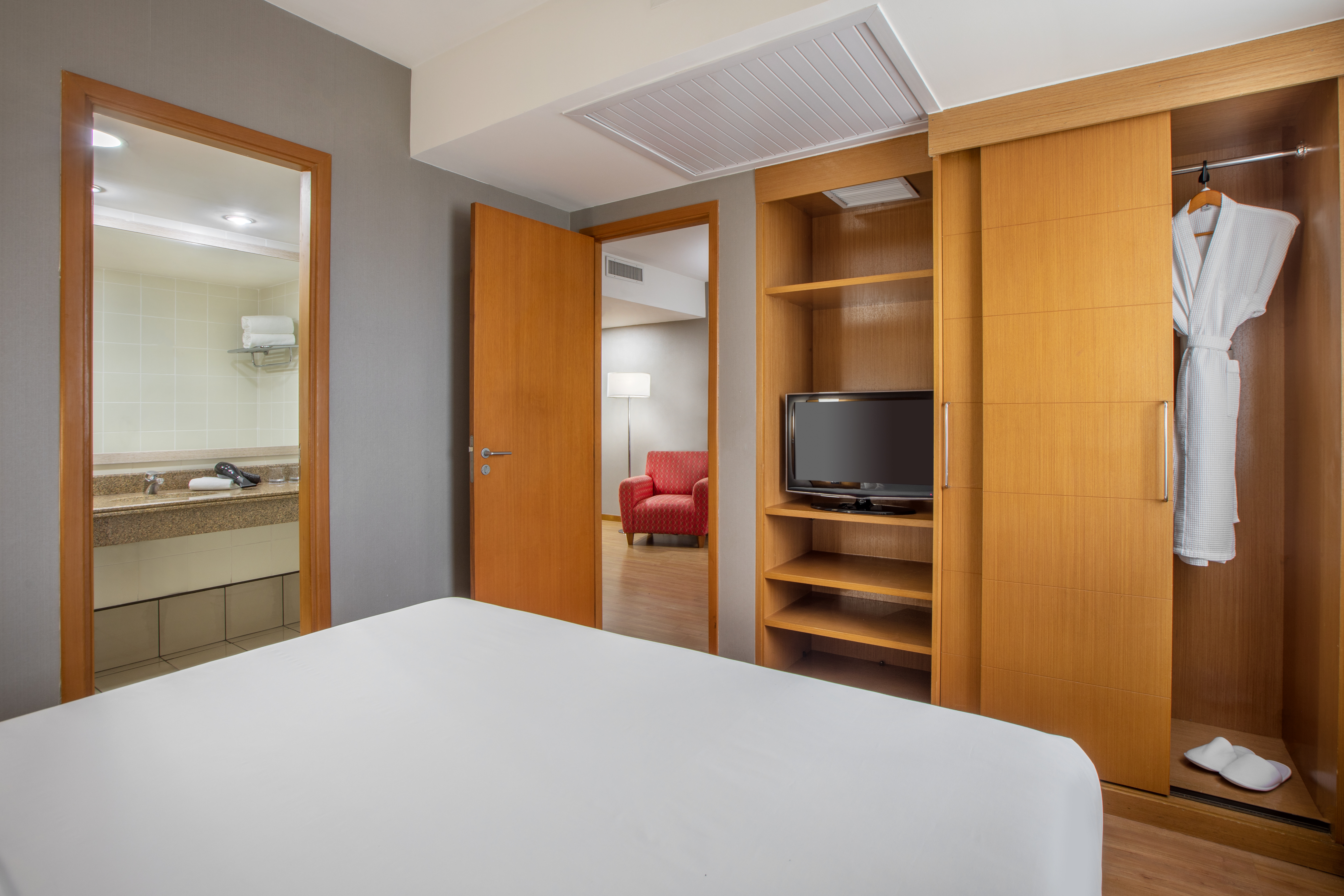 Double Queen Size Bed