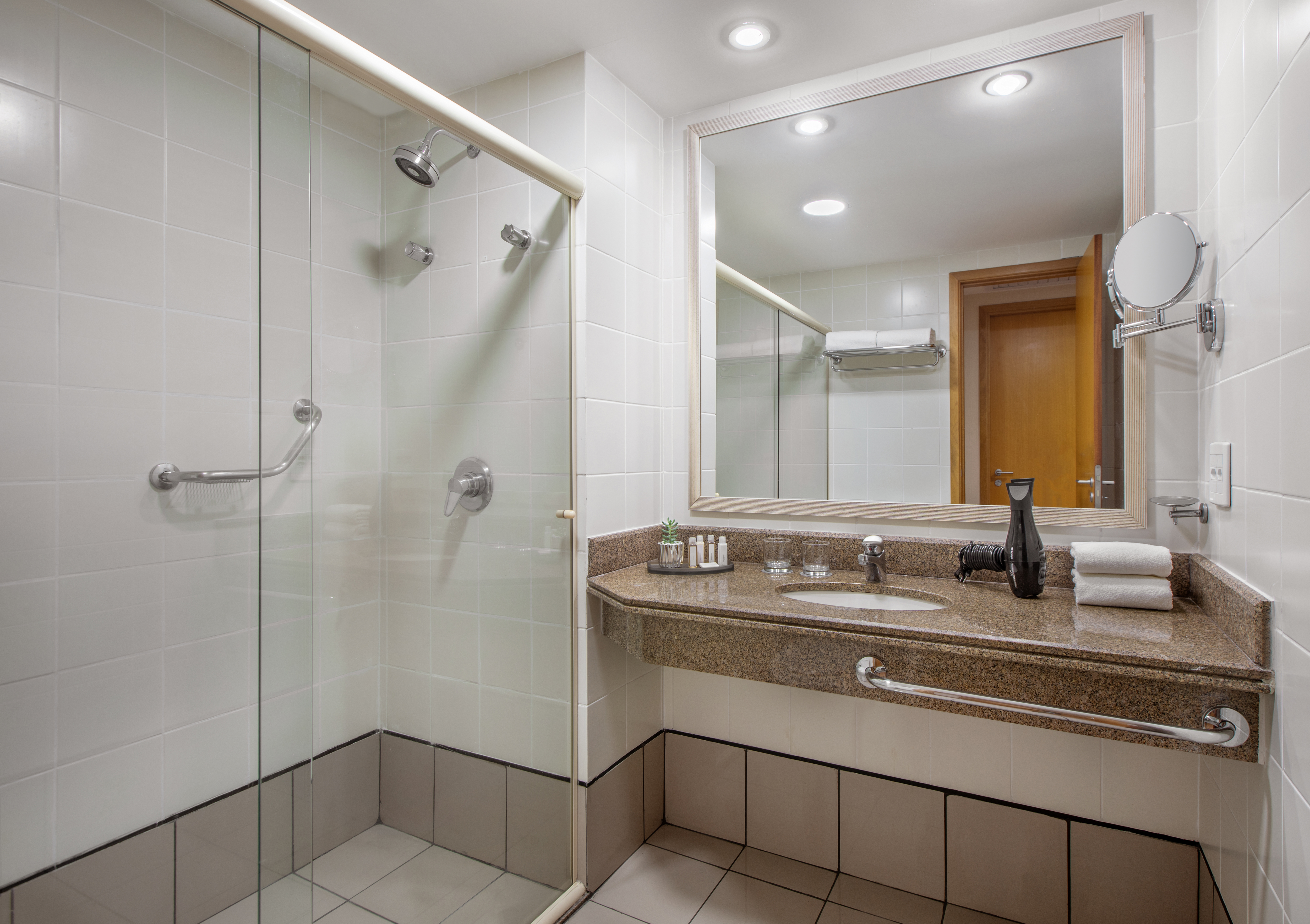 Double Queen Size Bed