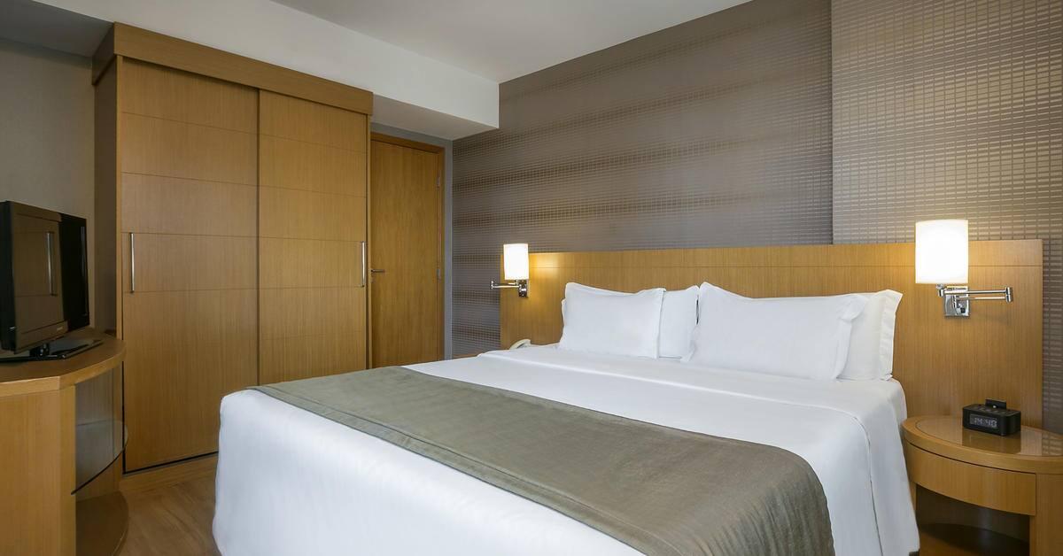 Suite Queen Size Bed