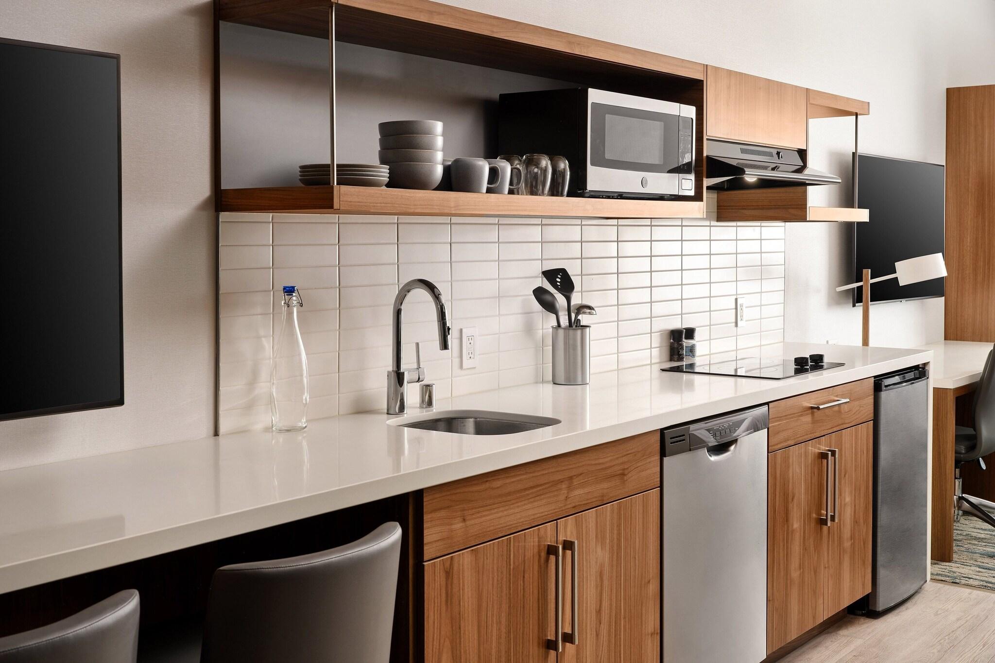 Suite Two Queen Beds