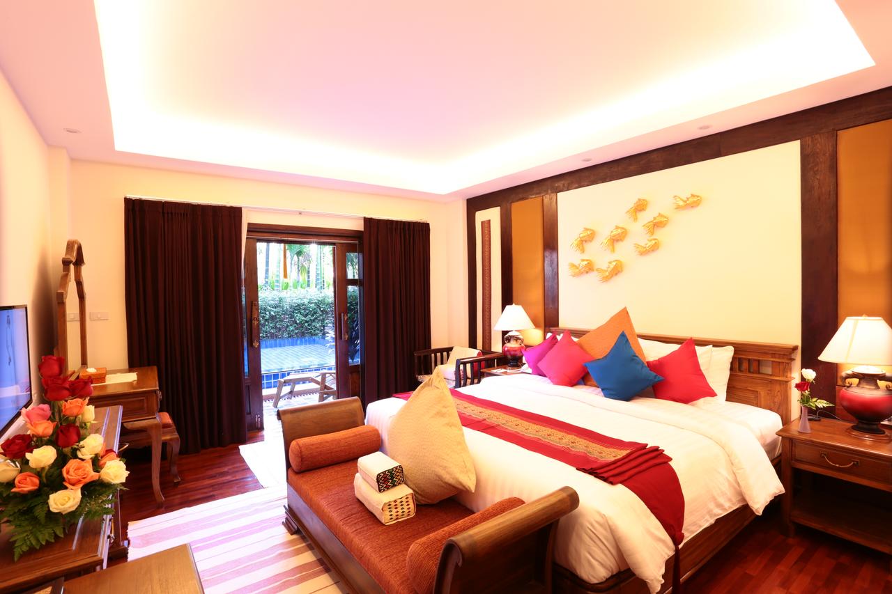 Double Deluxe Pool View