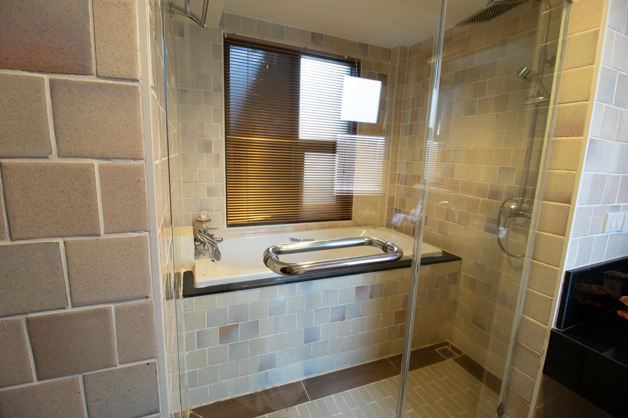 Family Room Executive