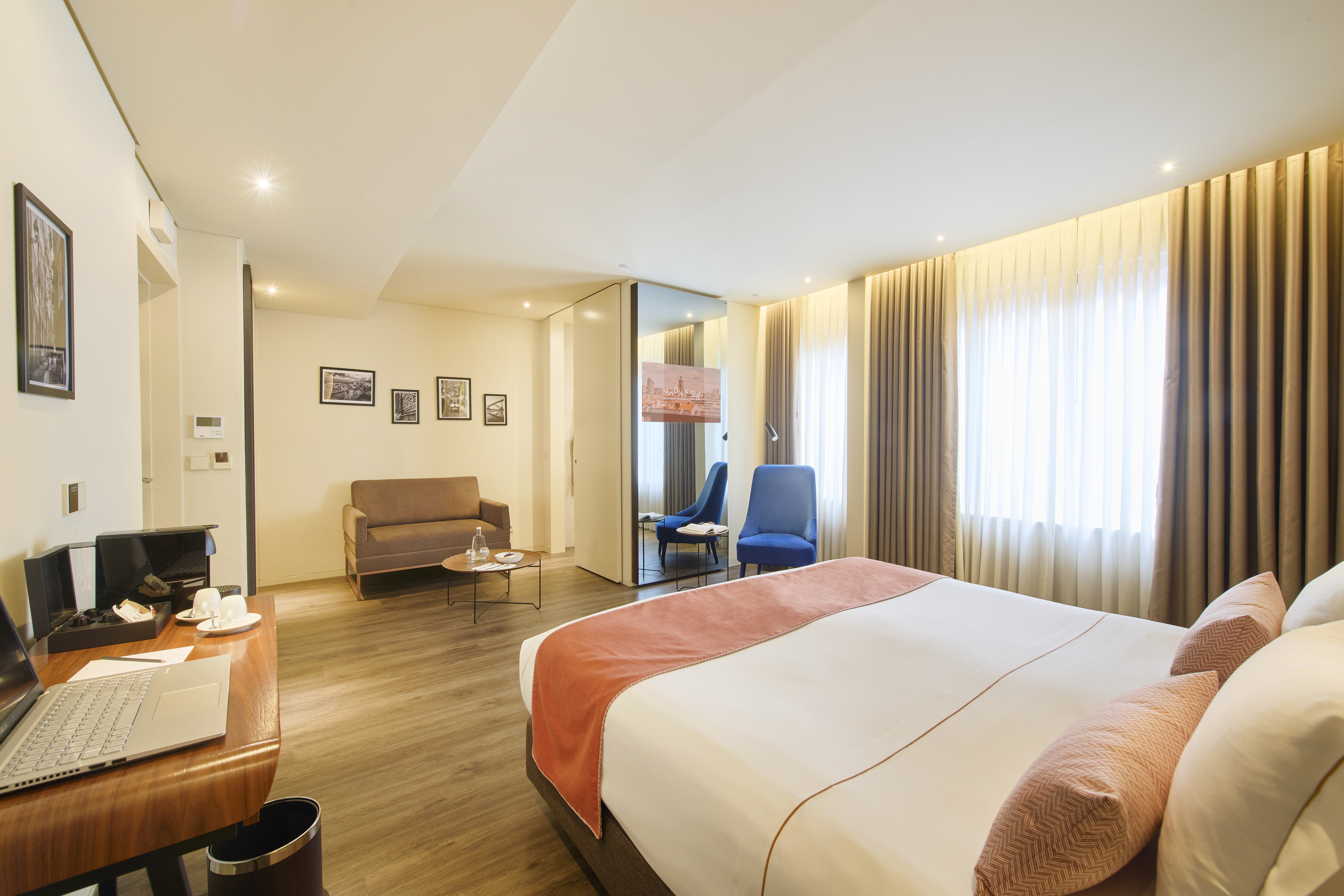 Double or Twin Deluxe