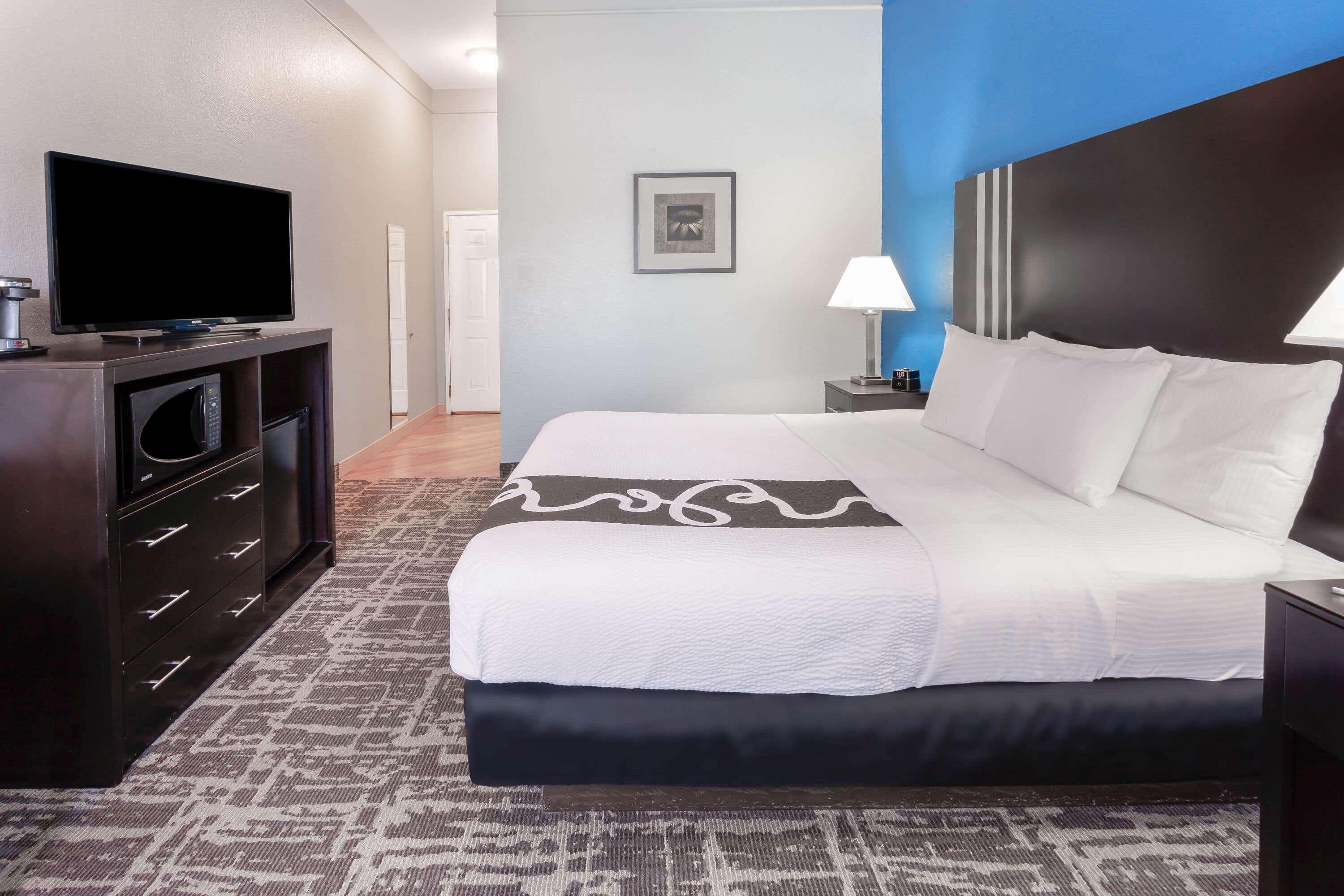 Suite Deluxe King Bed