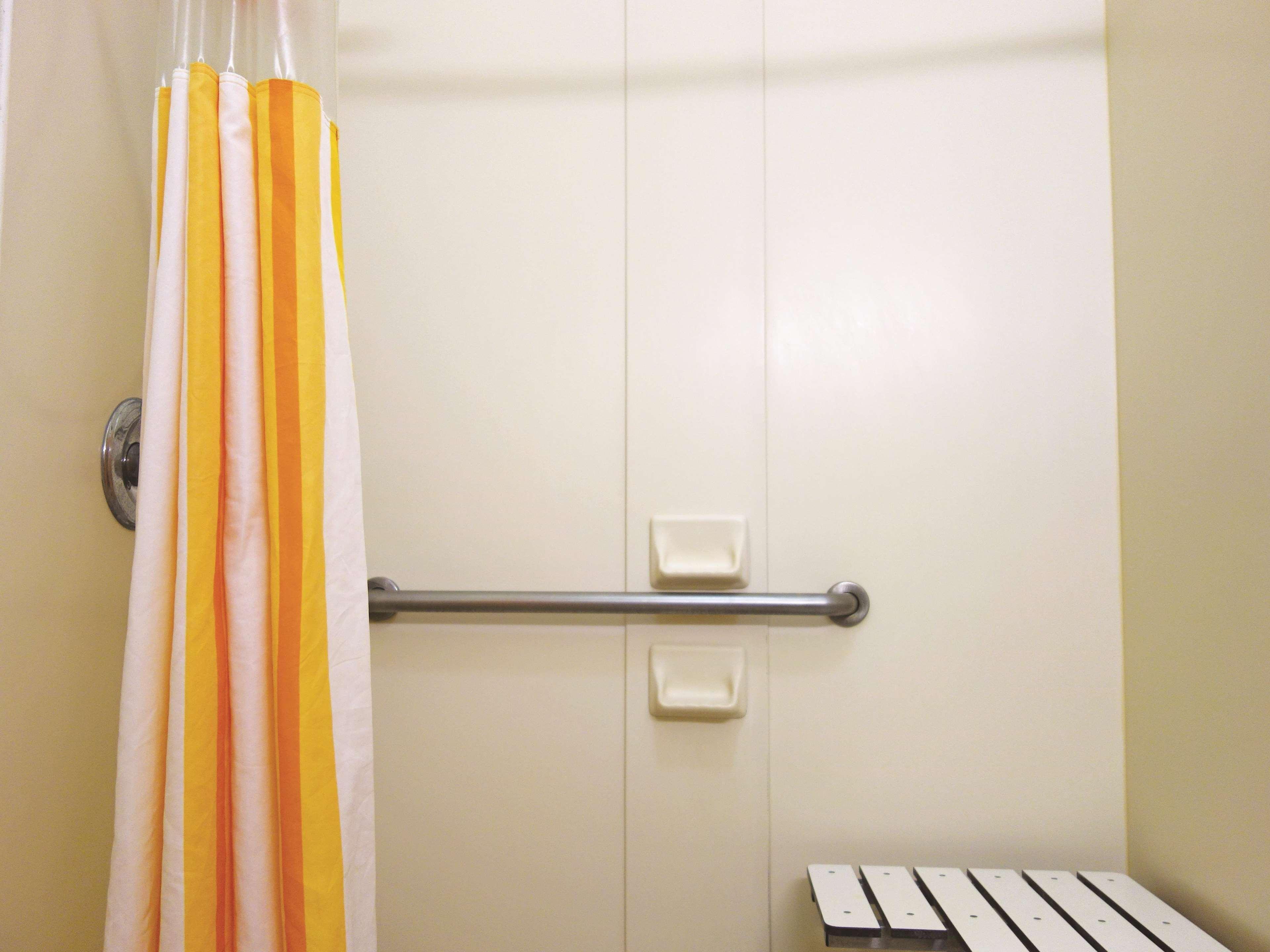 Double King Bed Non Smoking