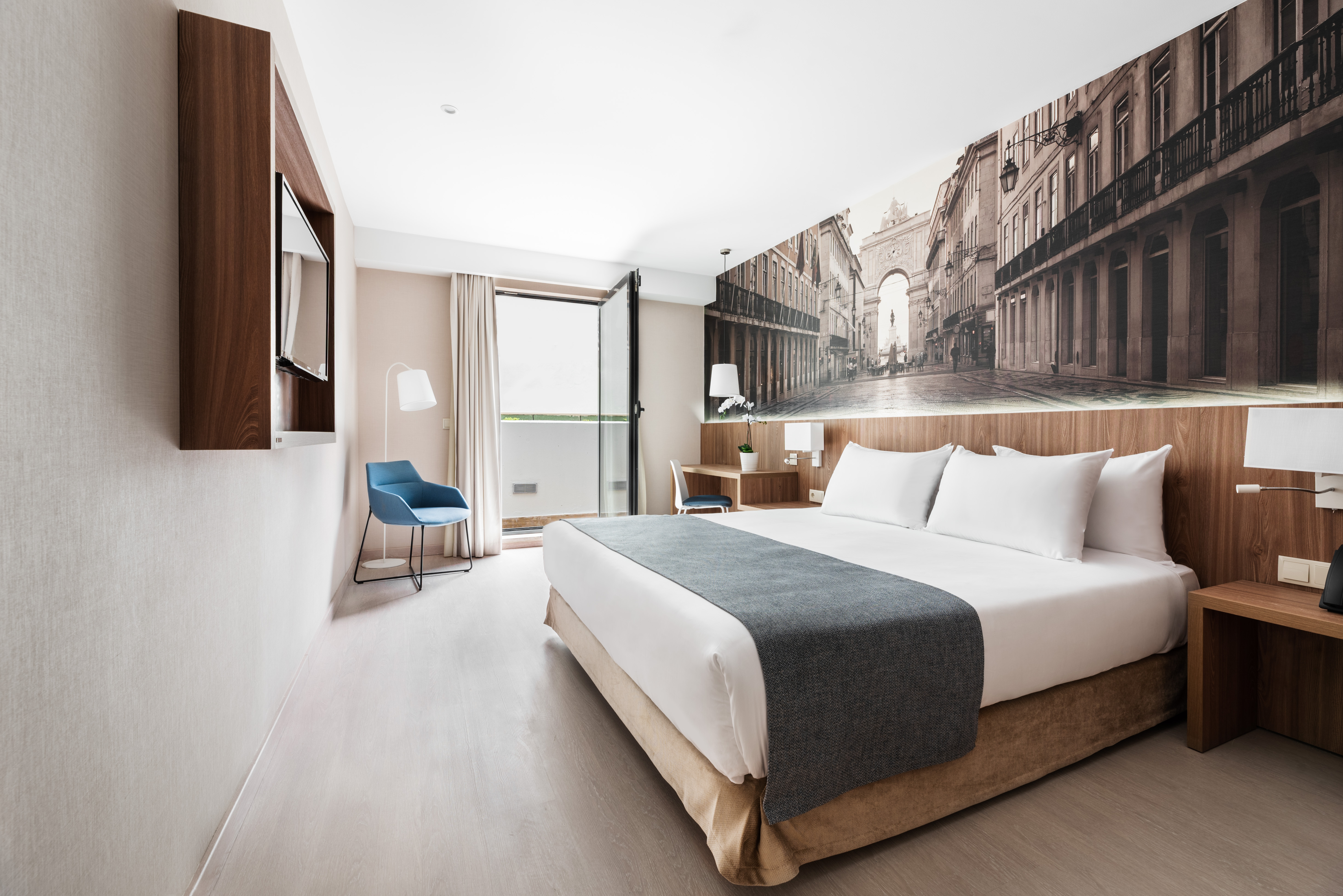 Double or Twin Standard