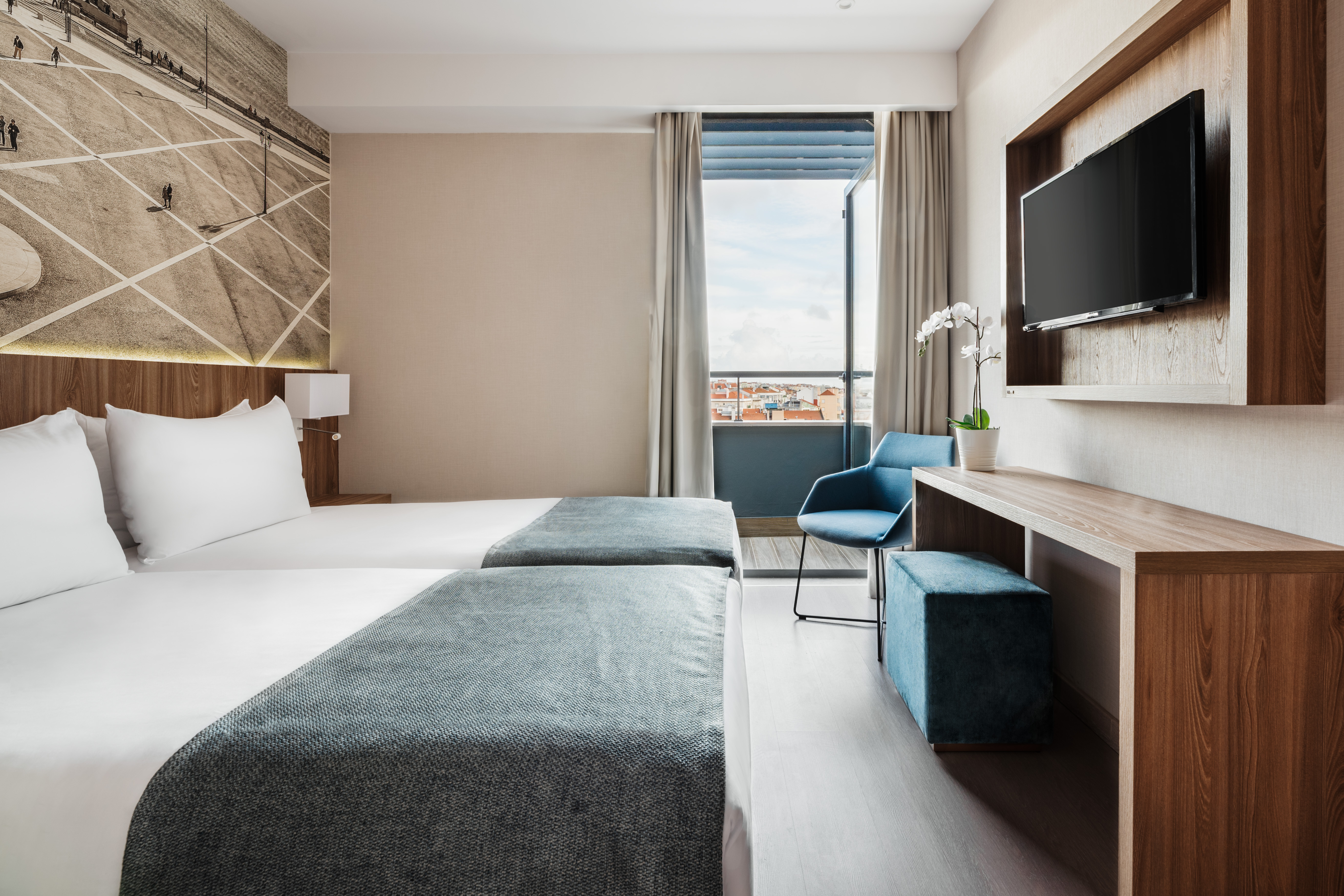 Double or Twin Standard