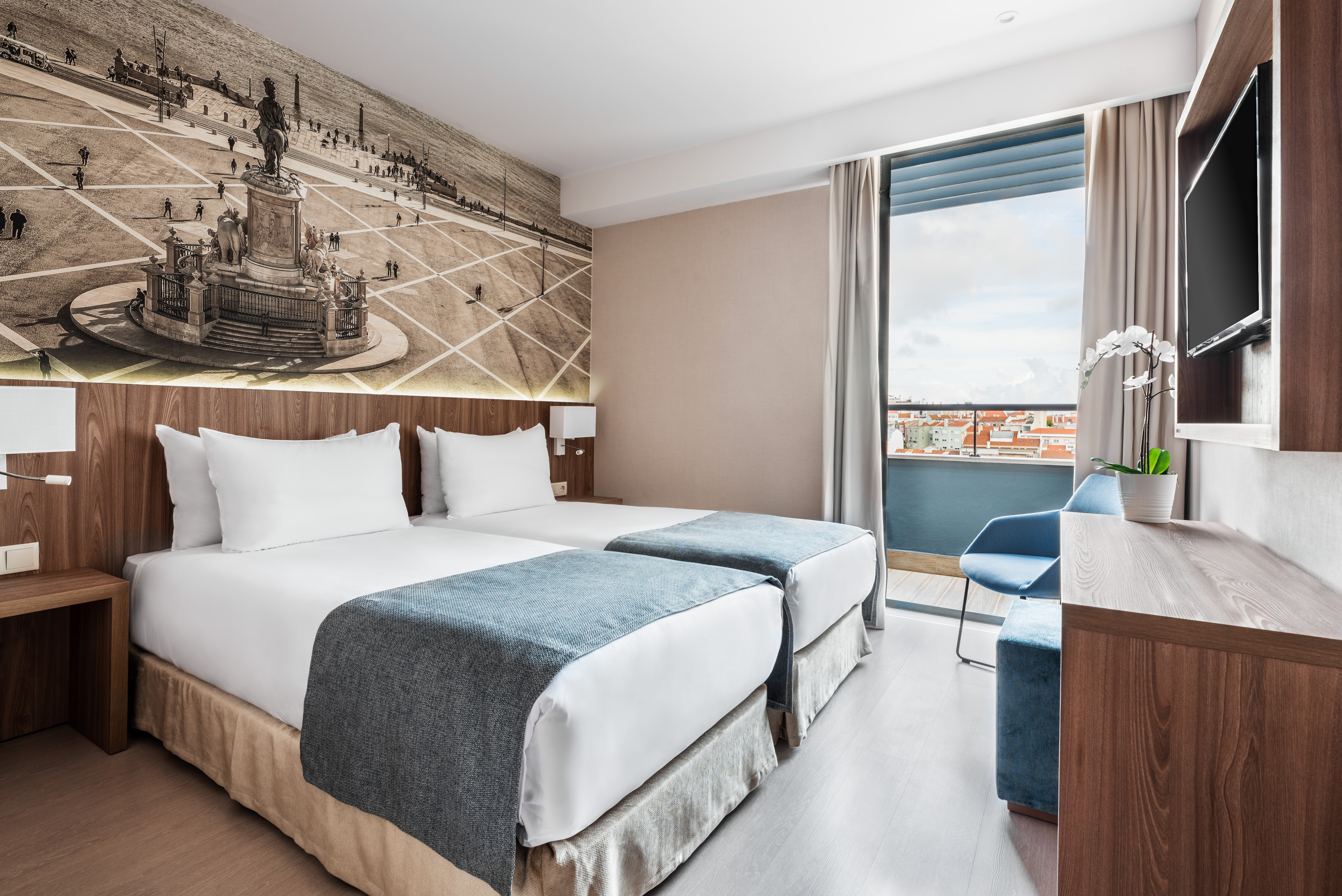 Double or Twin Standard