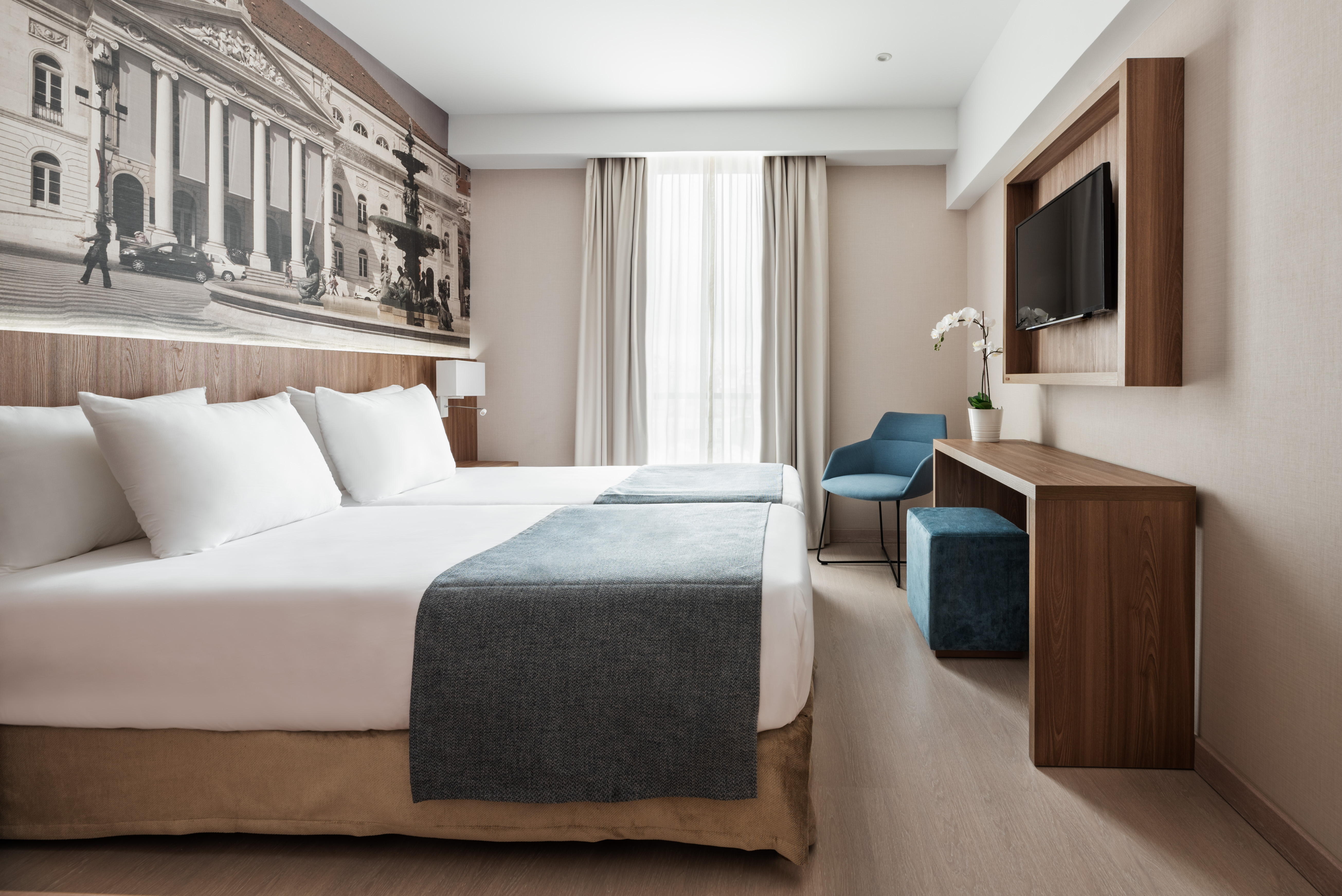 Double or Twin Standard