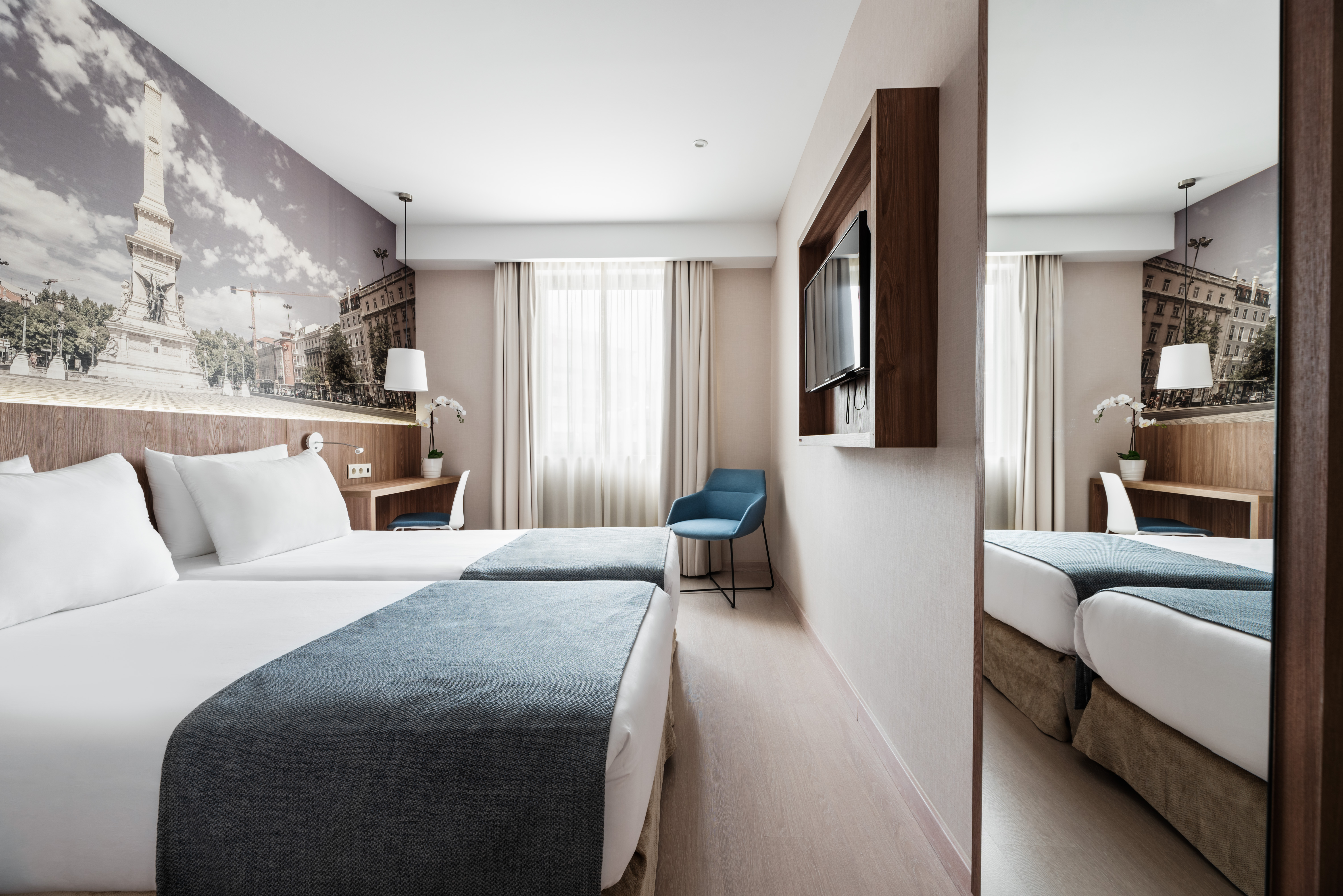 Double or Twin Standard