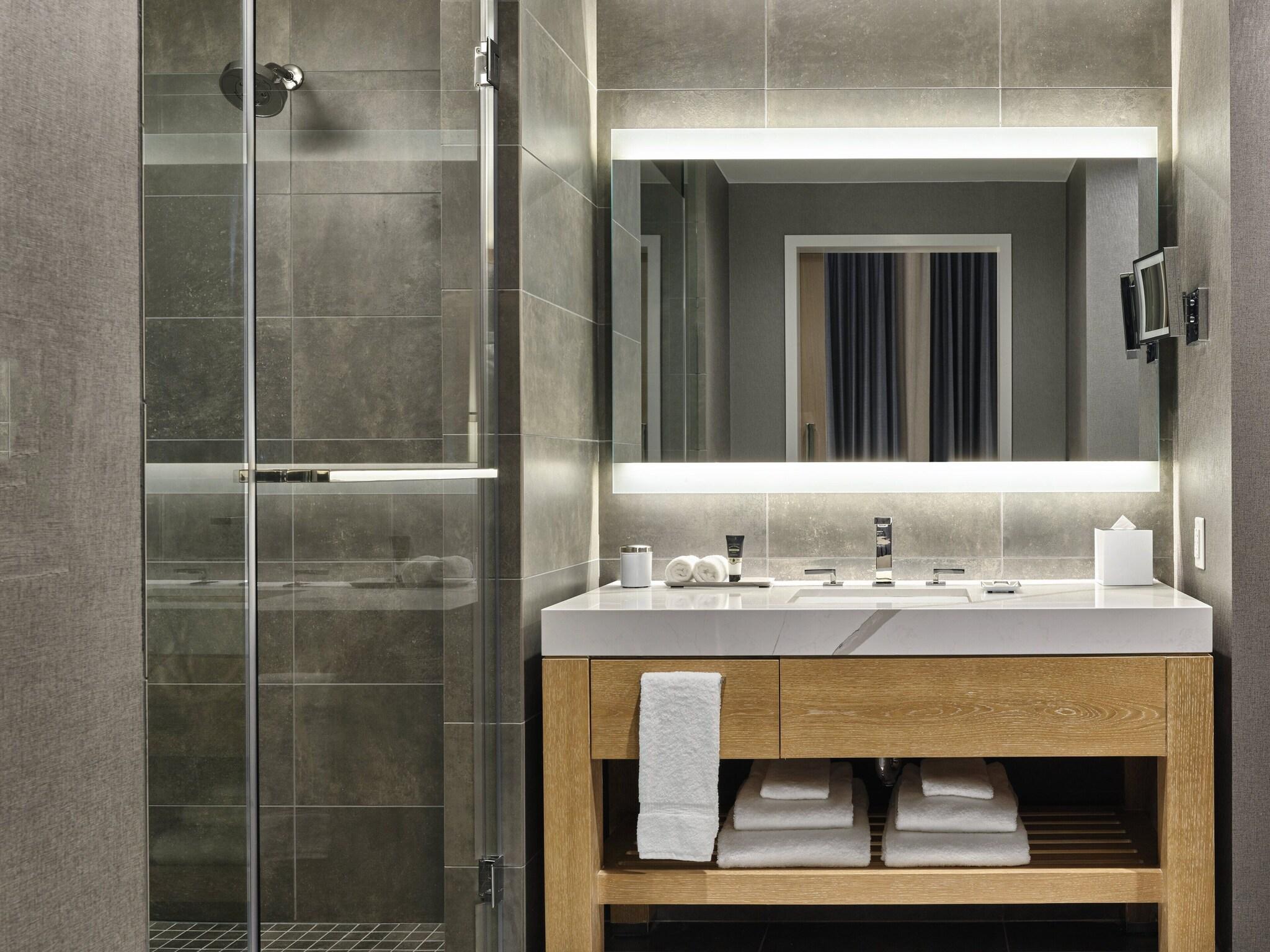 Room Accessible-two Queen Beds