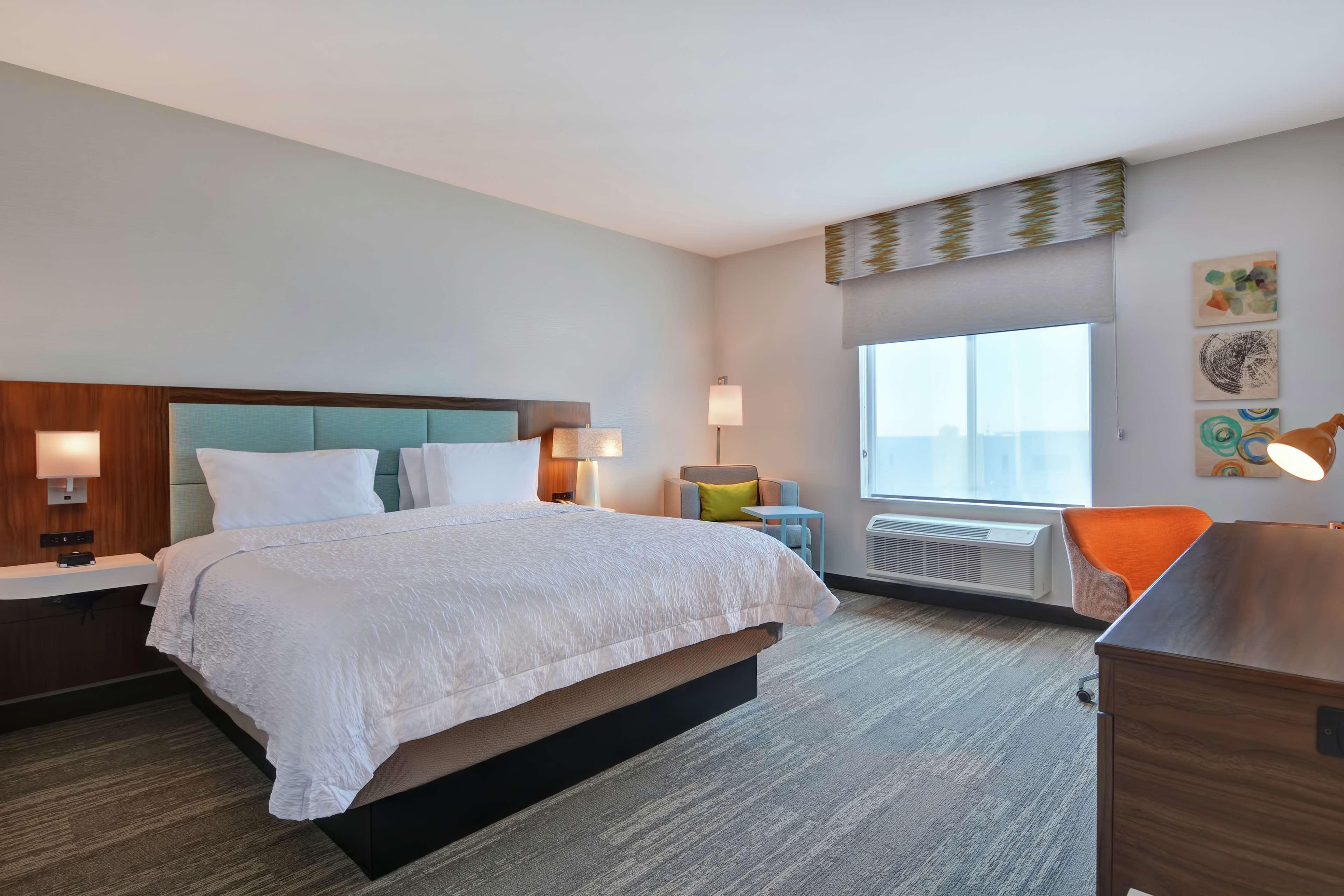 Room King Bed Non Smoking