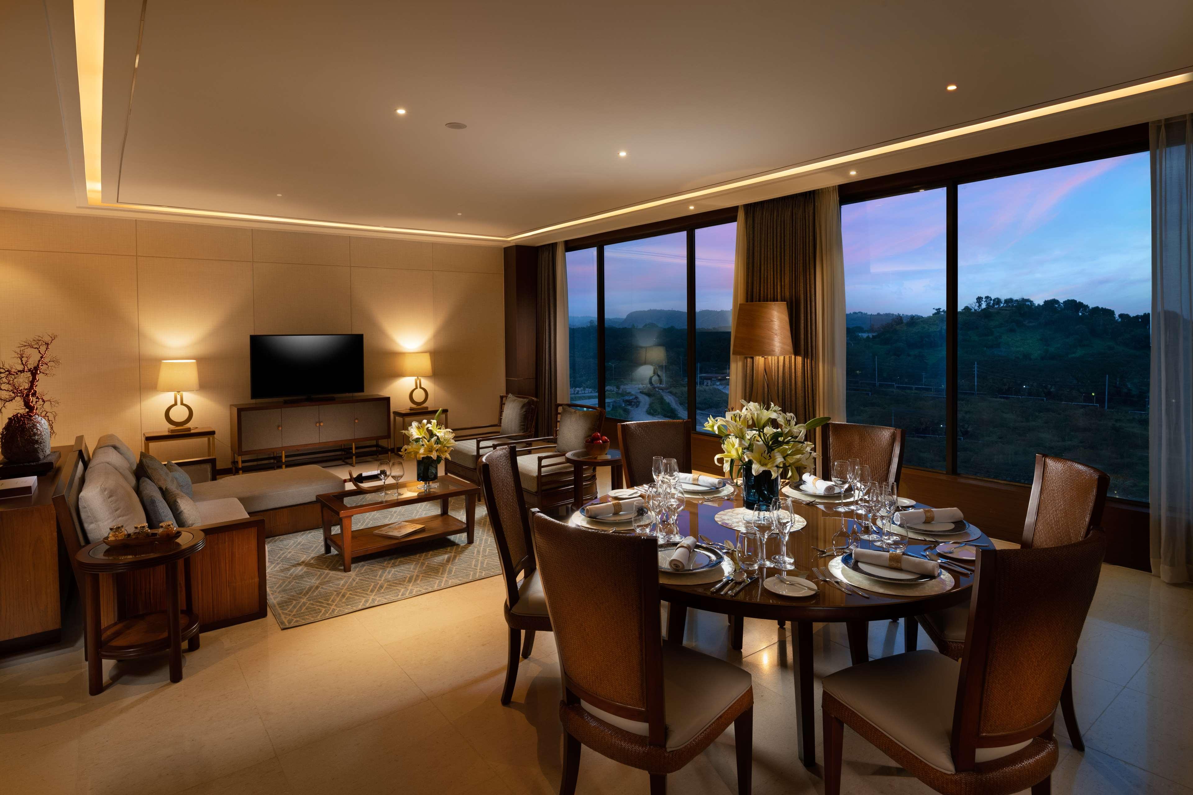 Suite King Bed Two Bedrooms