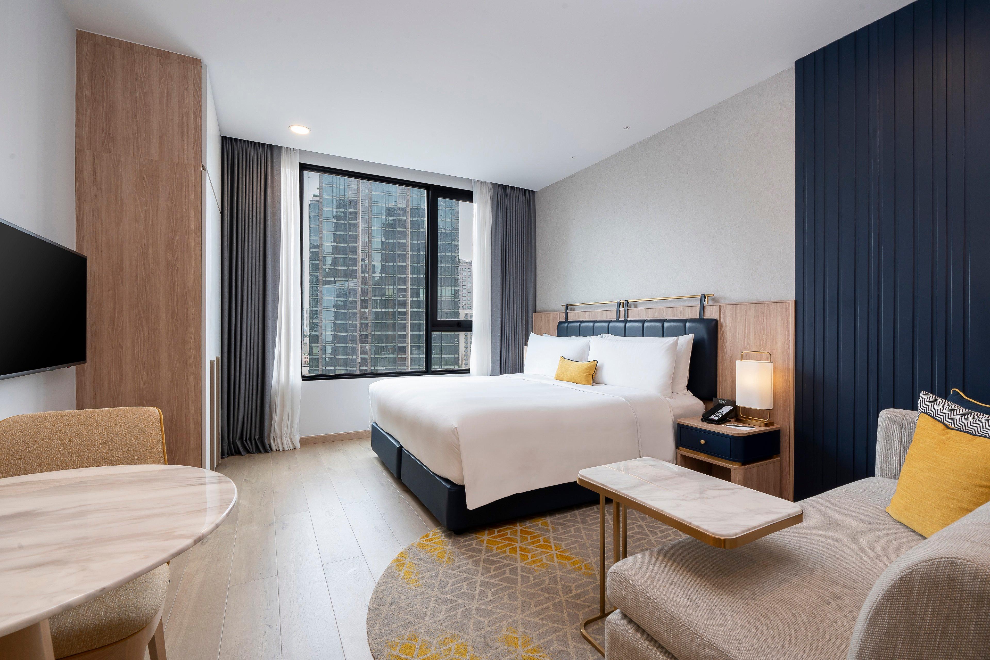 Studio King Size Bed