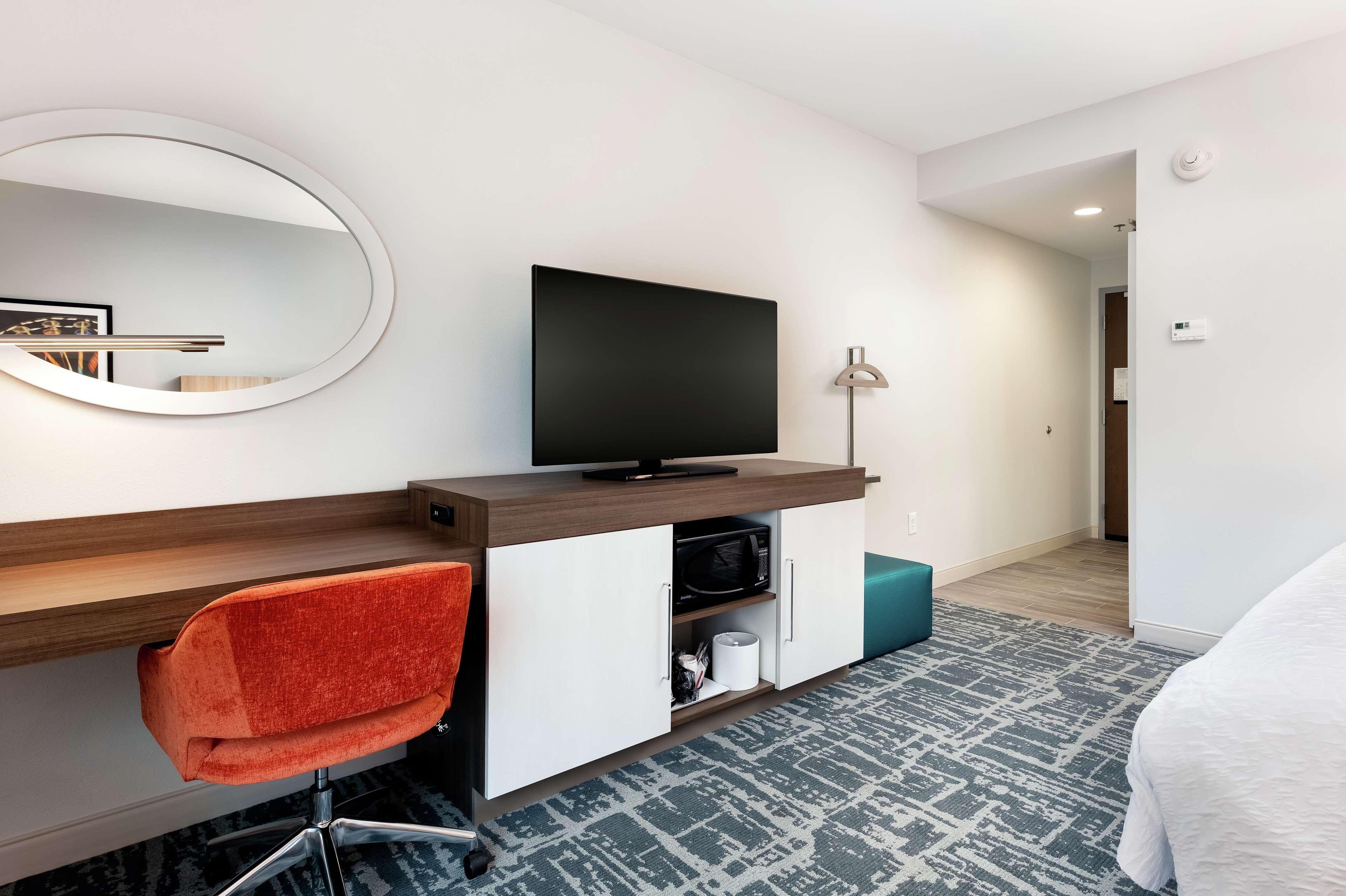 Studio Two Queen Beds