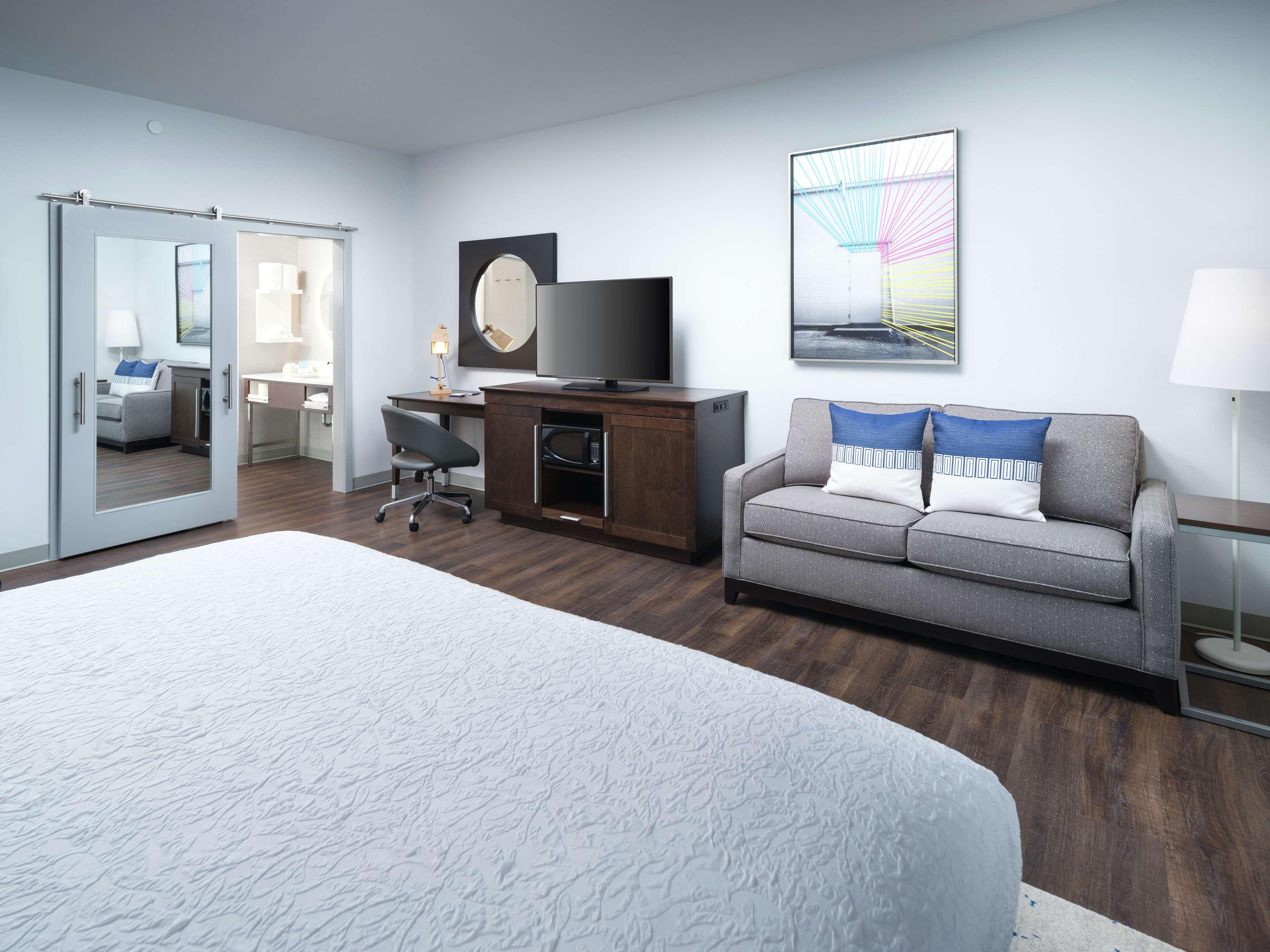 Double King Bed Non Smoking