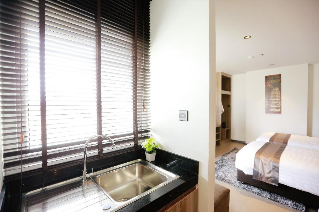 Double or Twin Deluxe