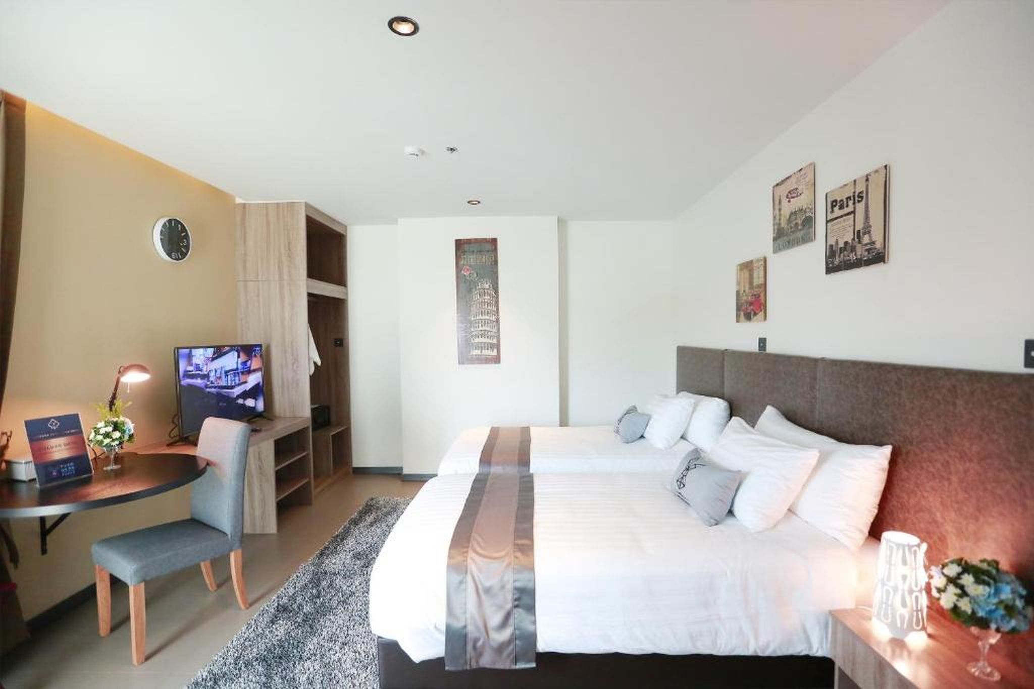 Double or Twin Deluxe