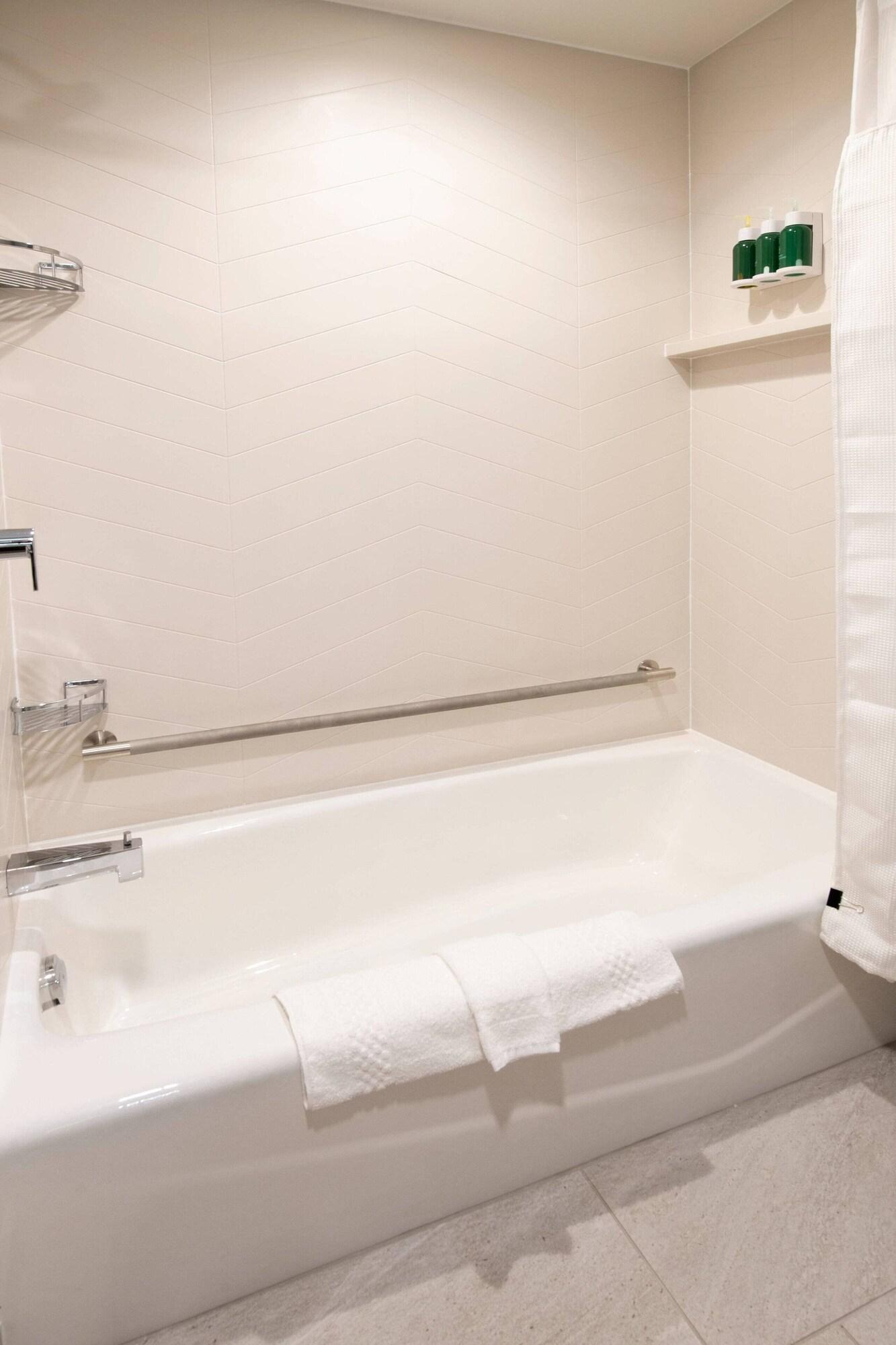 Suite Two Queen Beds