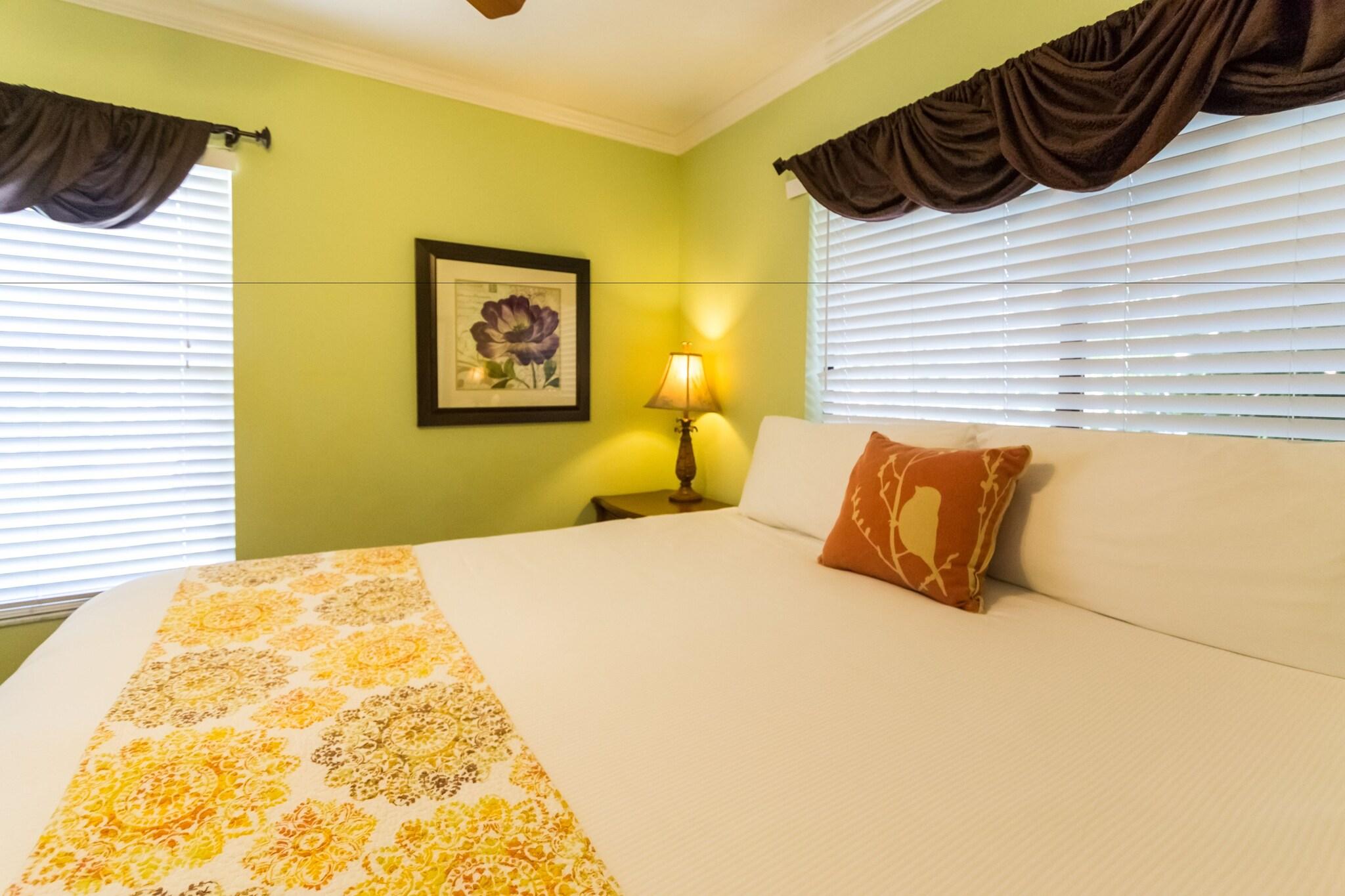 Family Room Three Beds