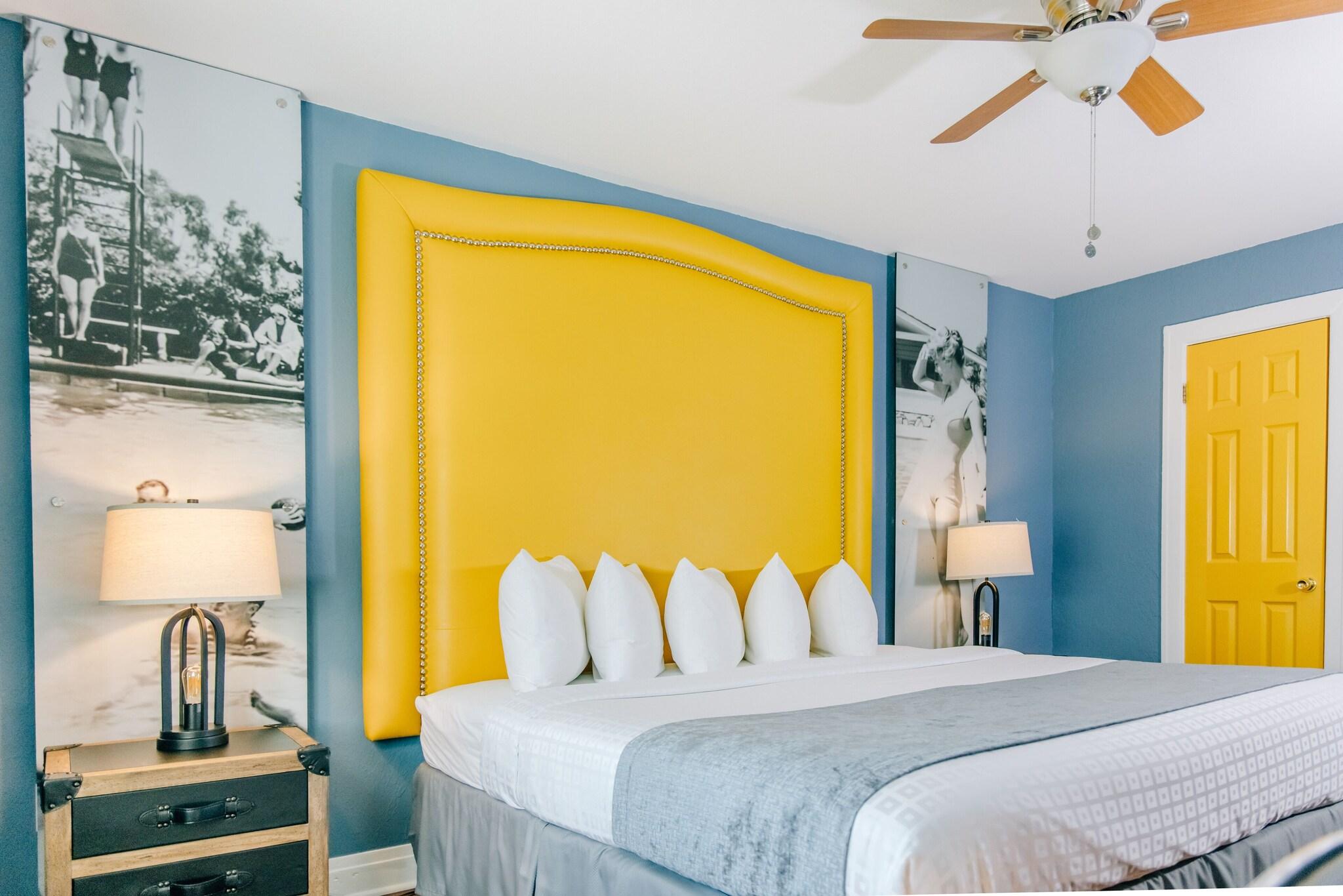 Double Pool View King Bed