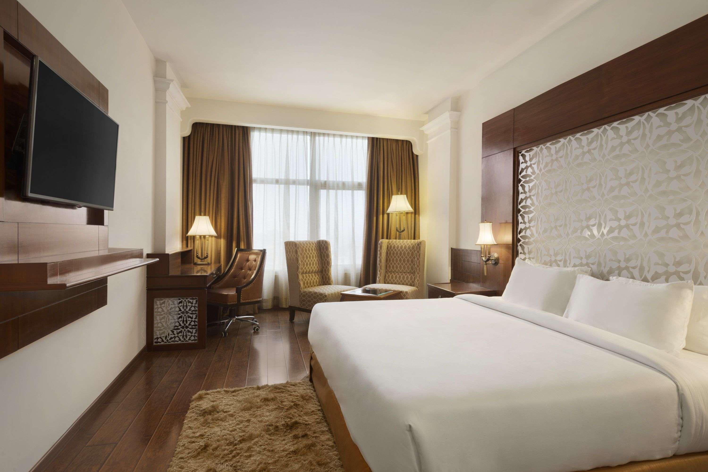 Double Executive King Bed