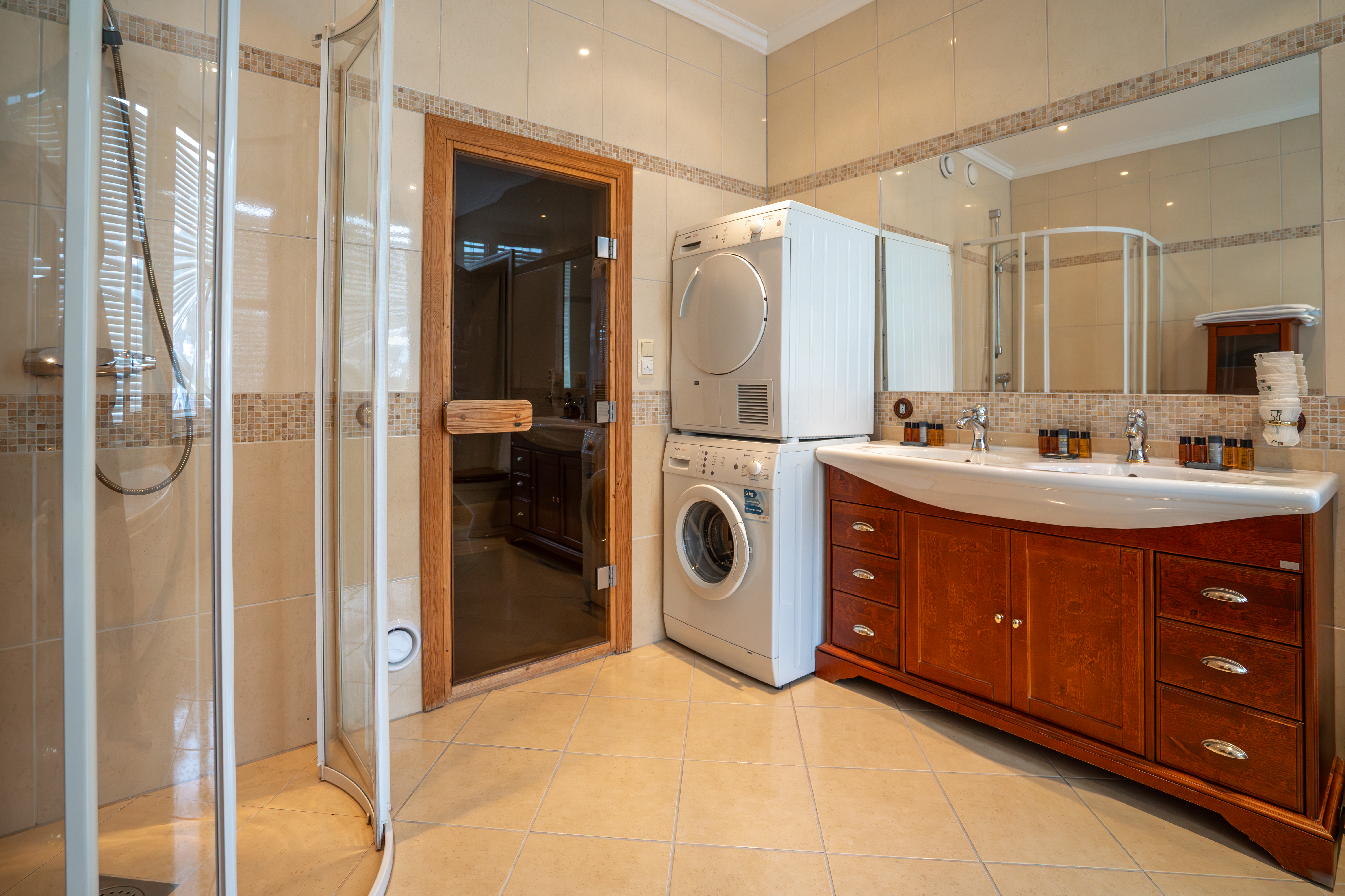 Apartment One Bedroom One Bathroom