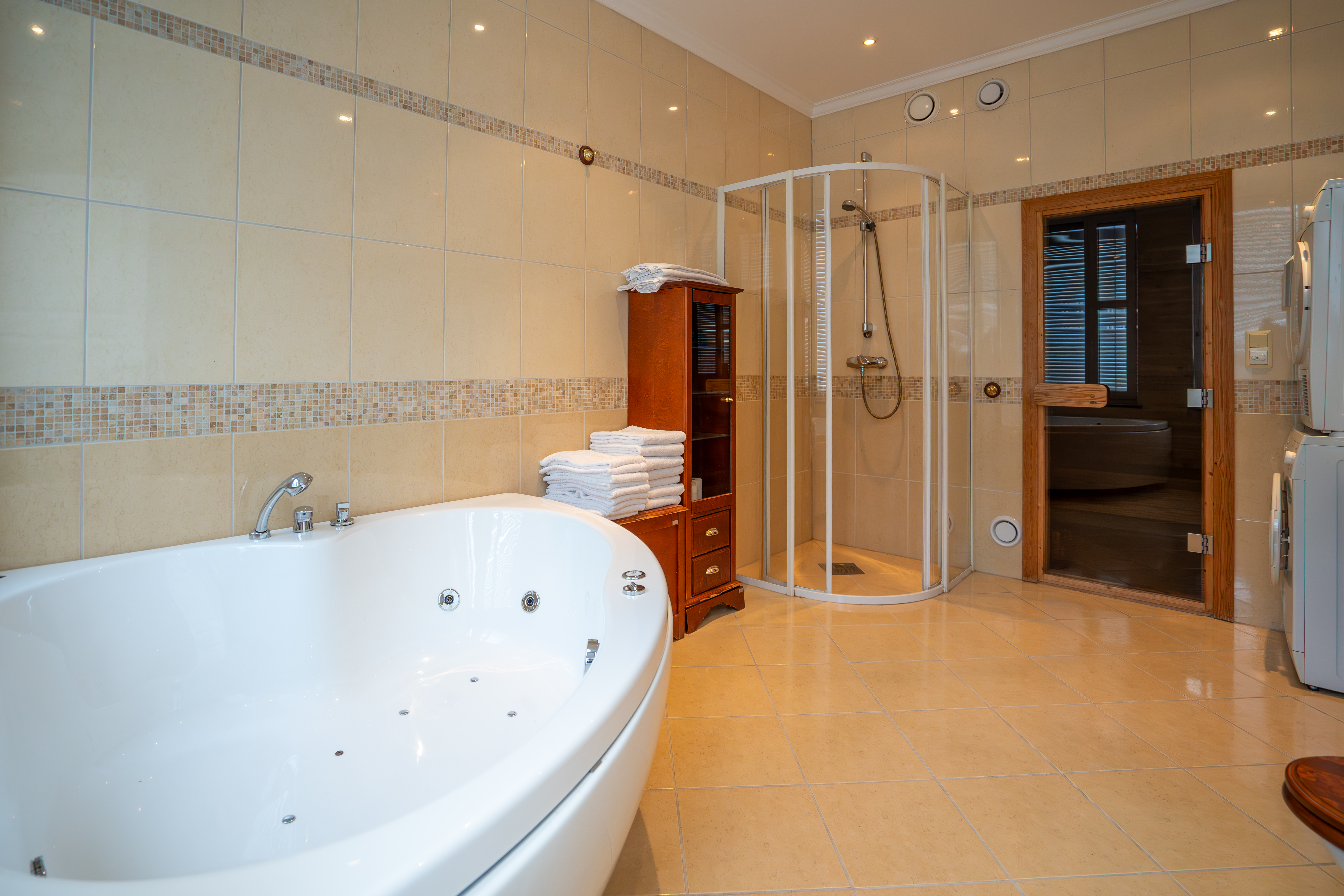 Apartment One Bedroom One Bathroom