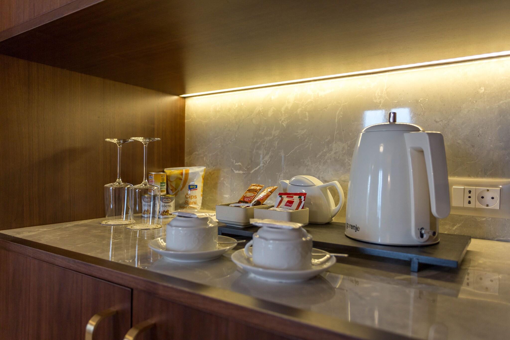 Suite Deluxe Sea View with Balcony