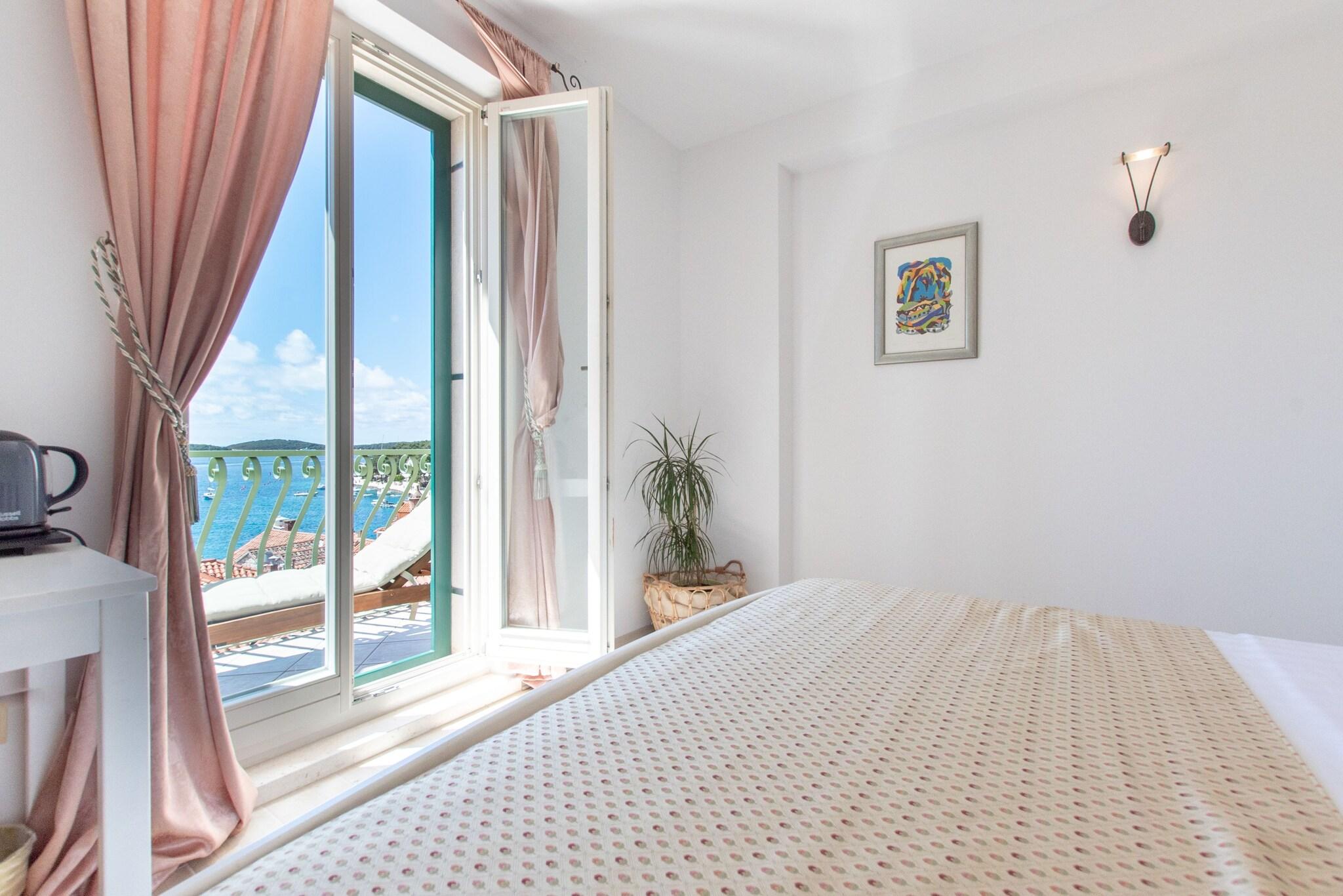 Suite Deluxe Sea View with Balcony