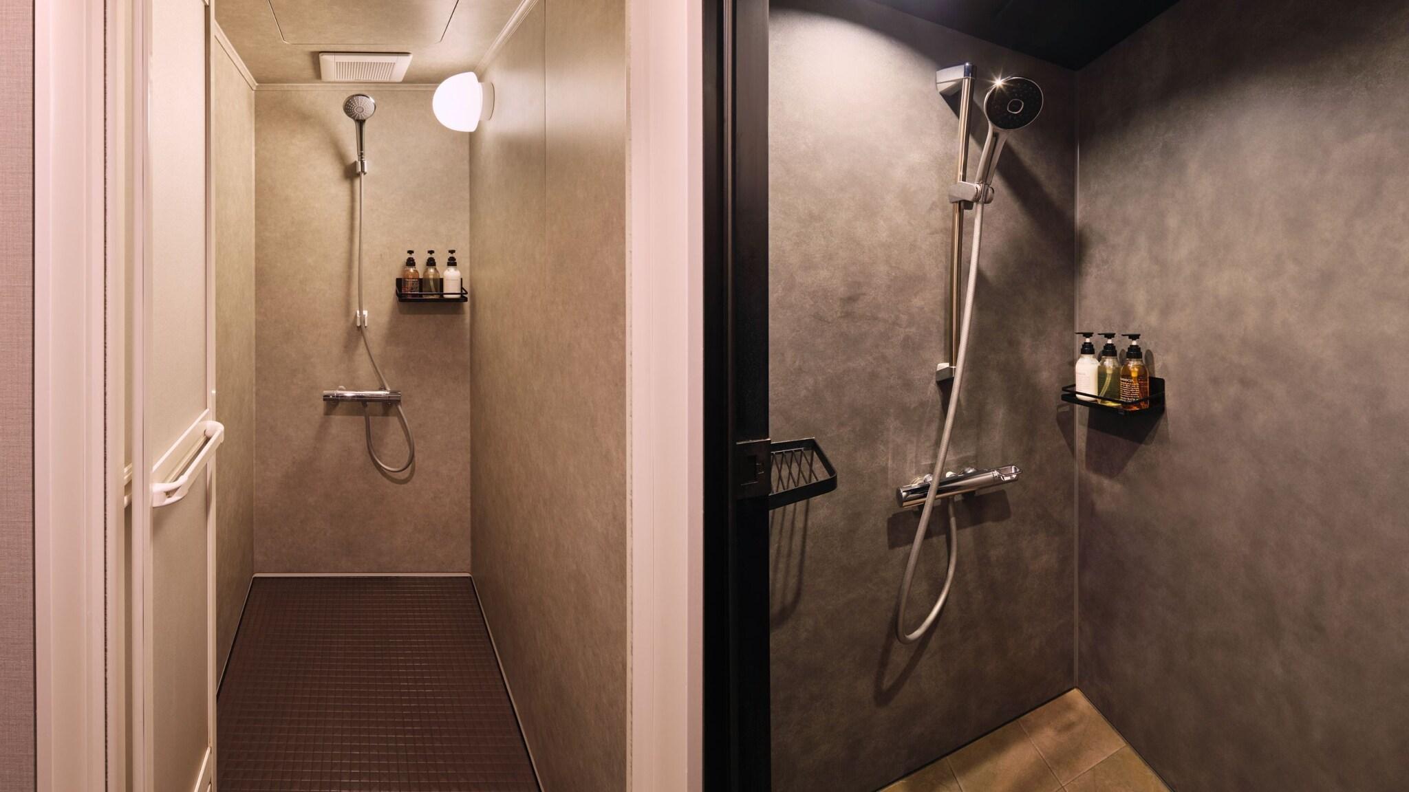 Bed in Dormitory Bunk Bed with Shared Bathroom