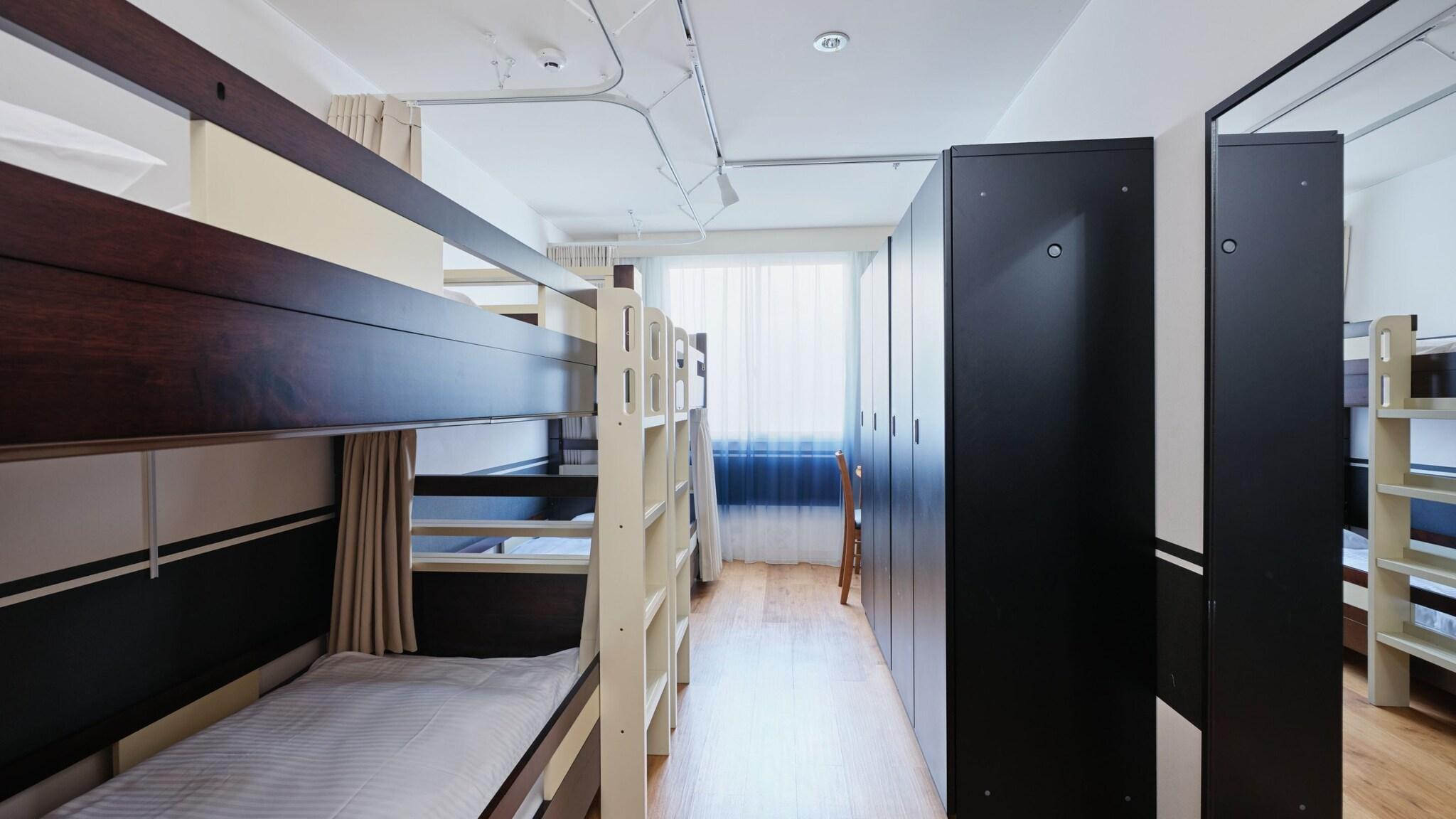 Bed in Dormitory Bunk Bed with Shared Bathroom