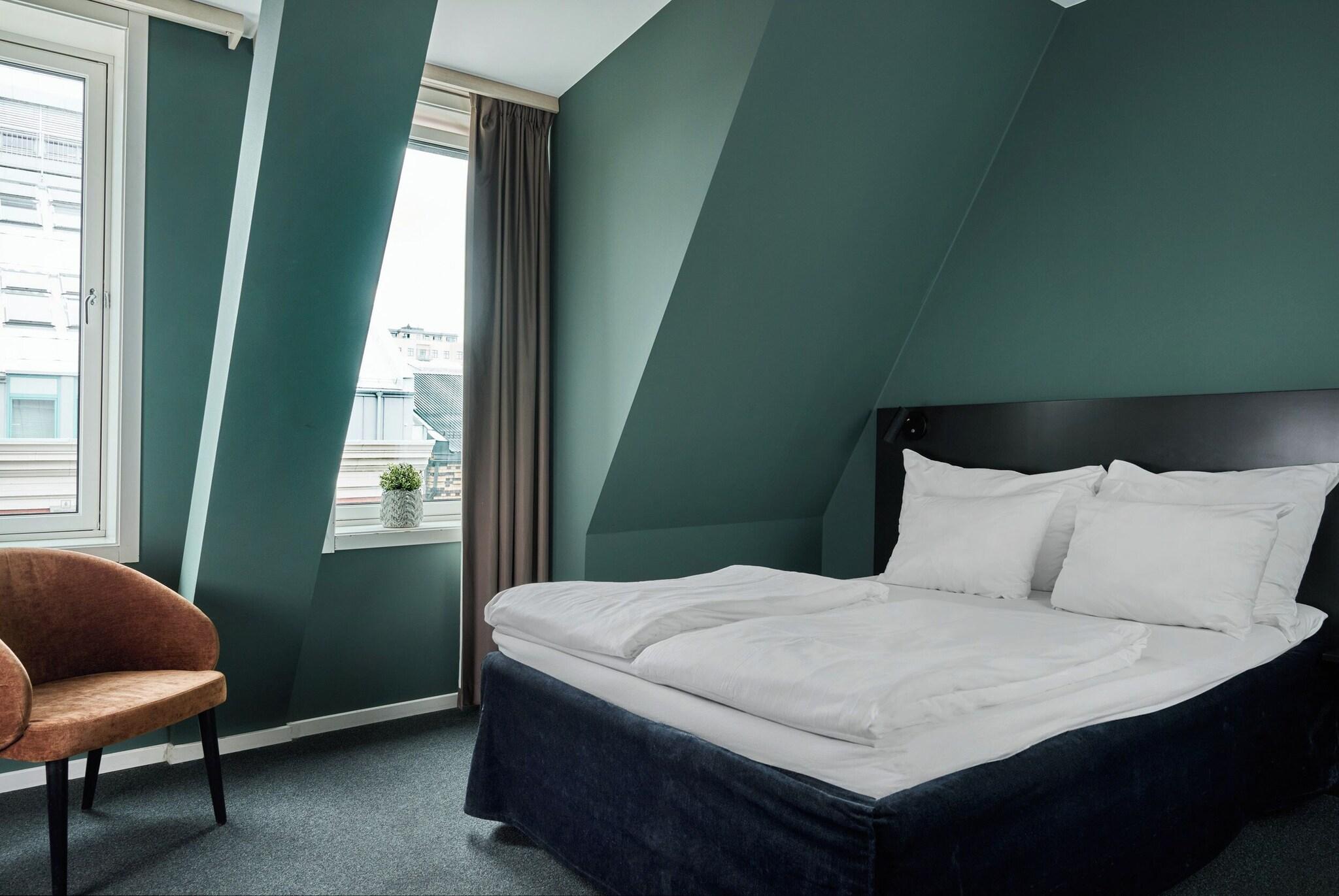 Double Superior Queen Bed