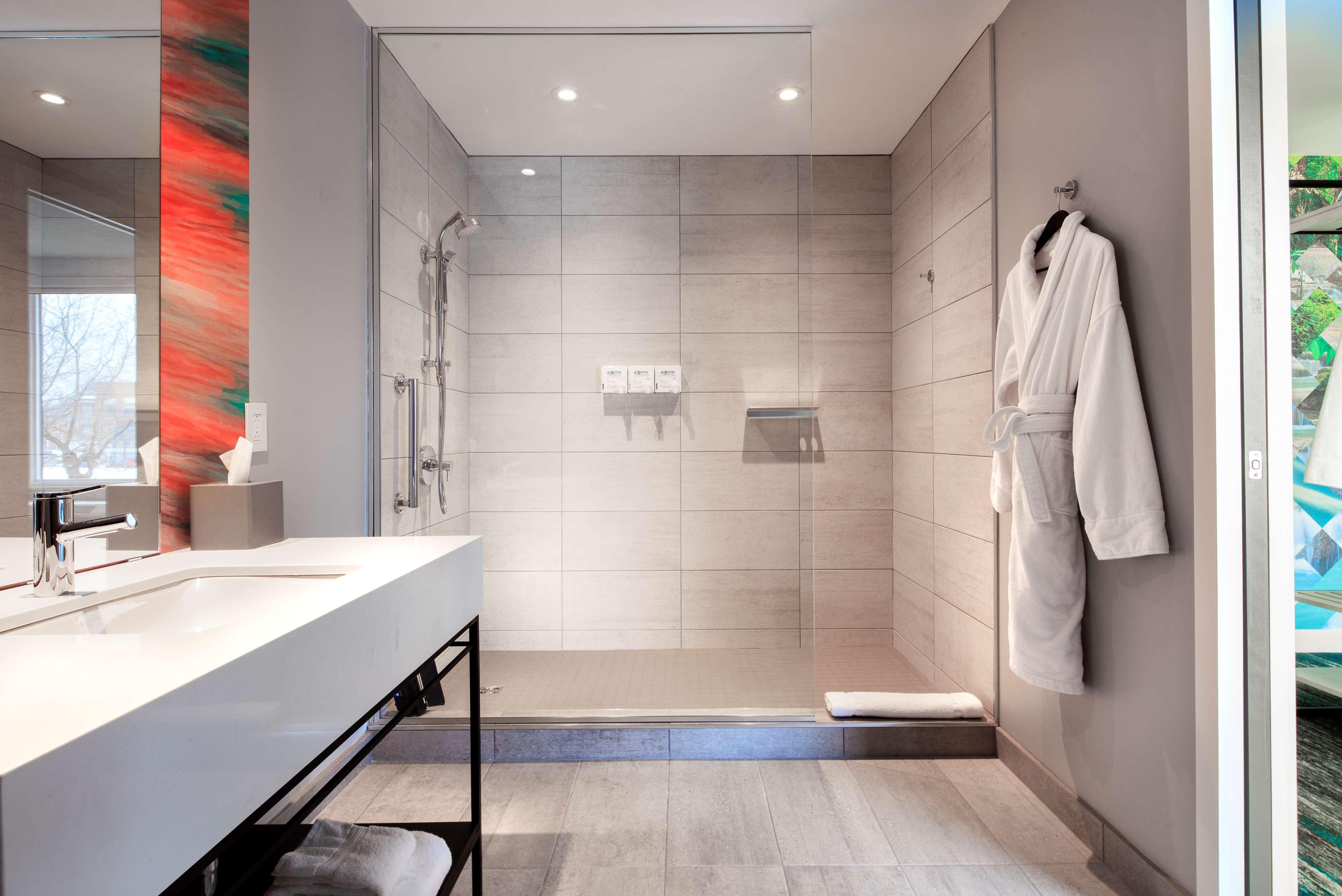 Junior Suite King Size Bed