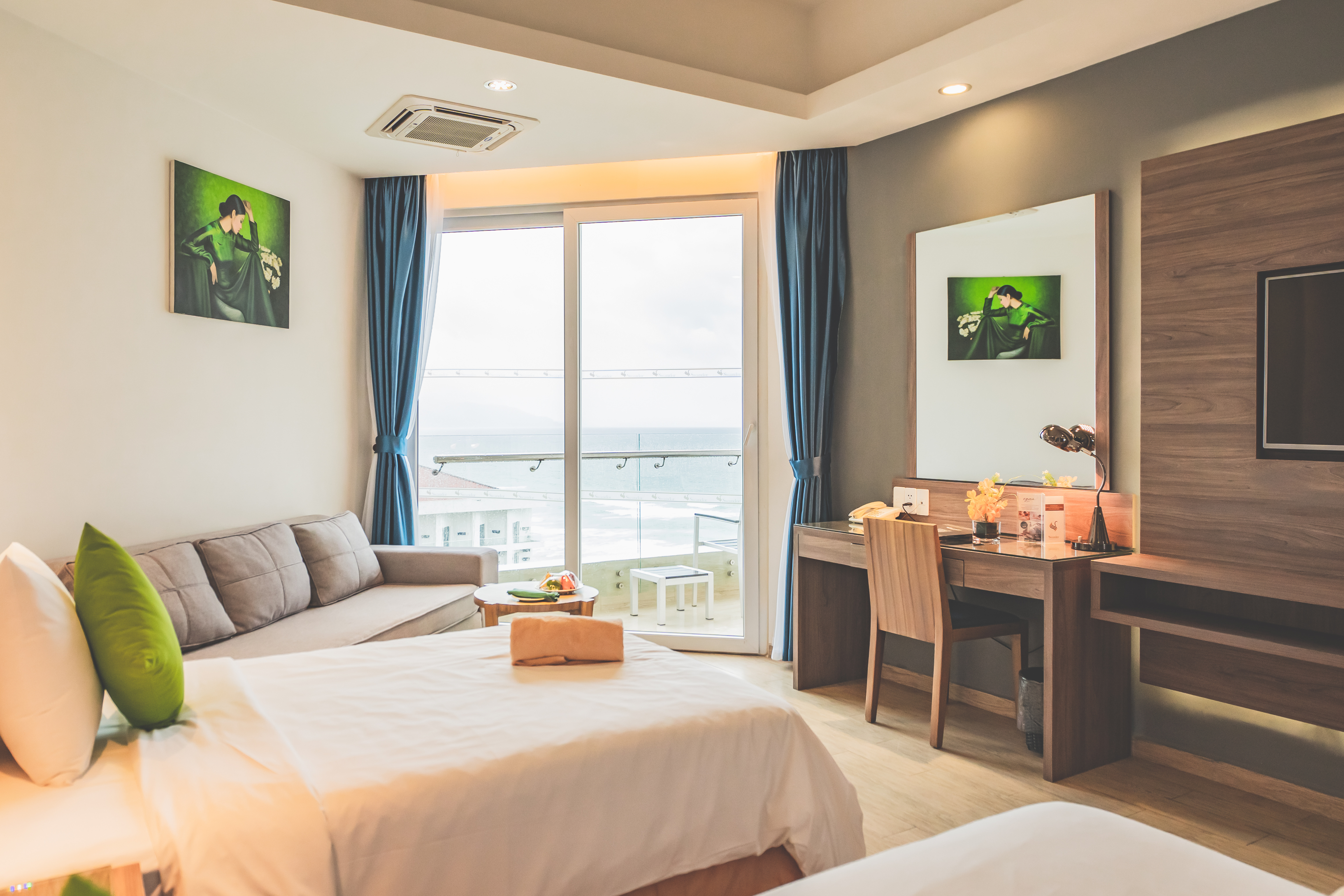 Double or Twin Deluxe Sea View with Balcony