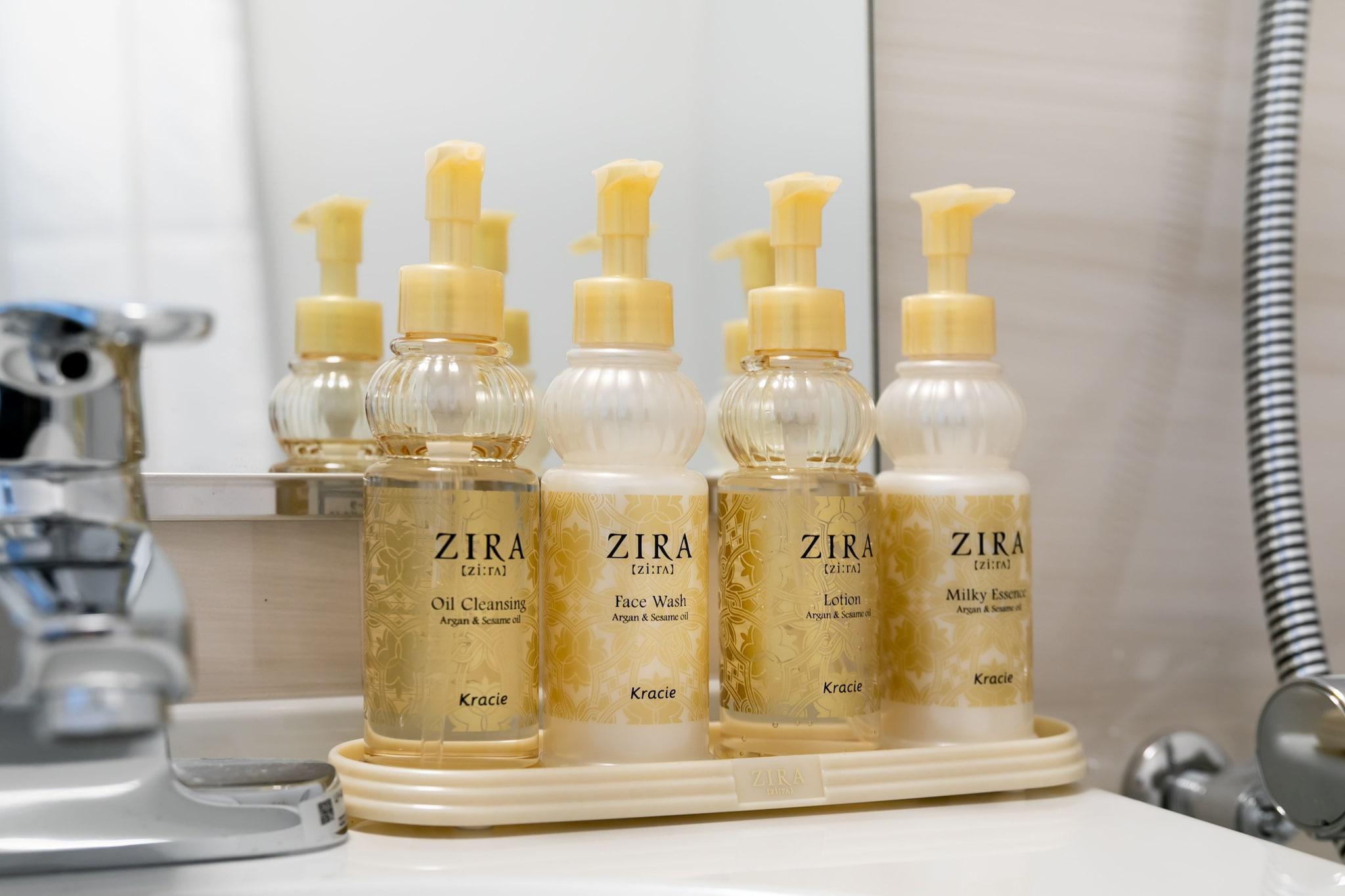 Family Room Connecting Room